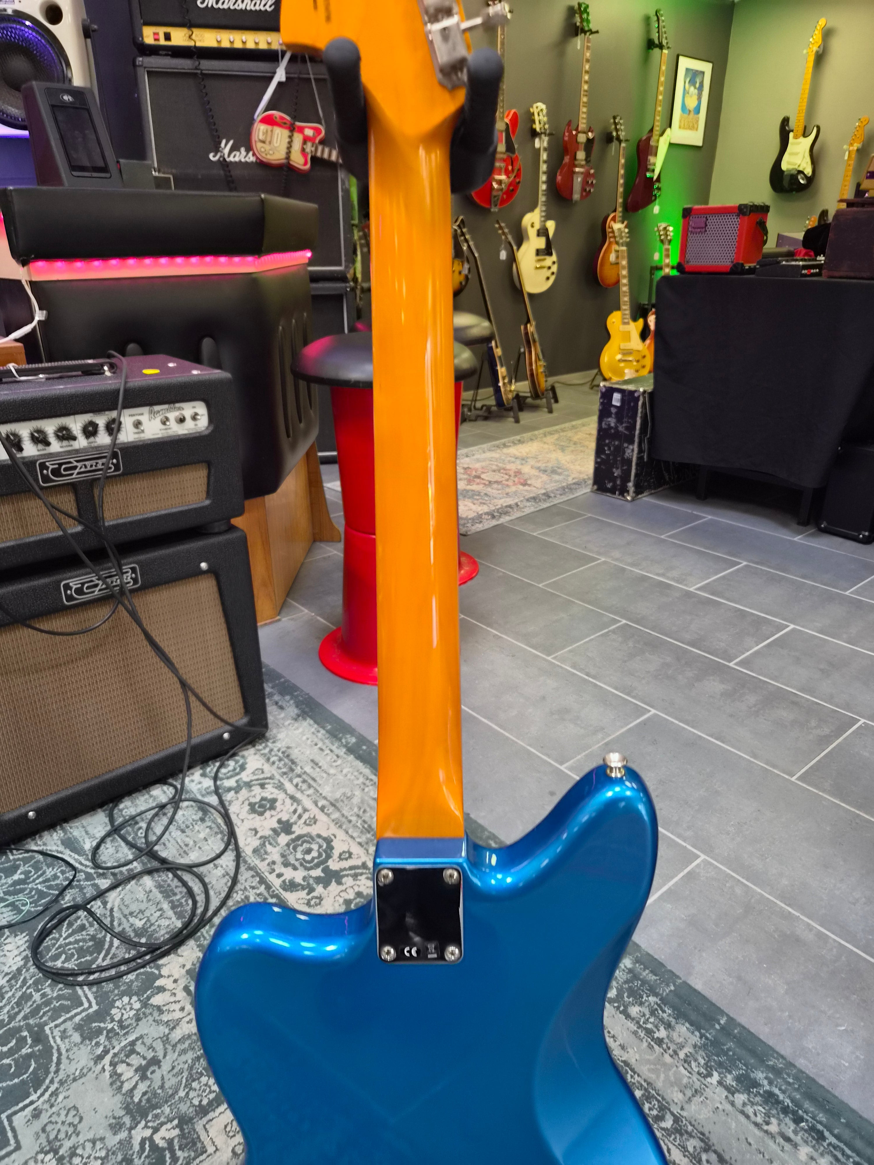 Fender Jaguar Classic 60s Lacquer Lake Placid Blue