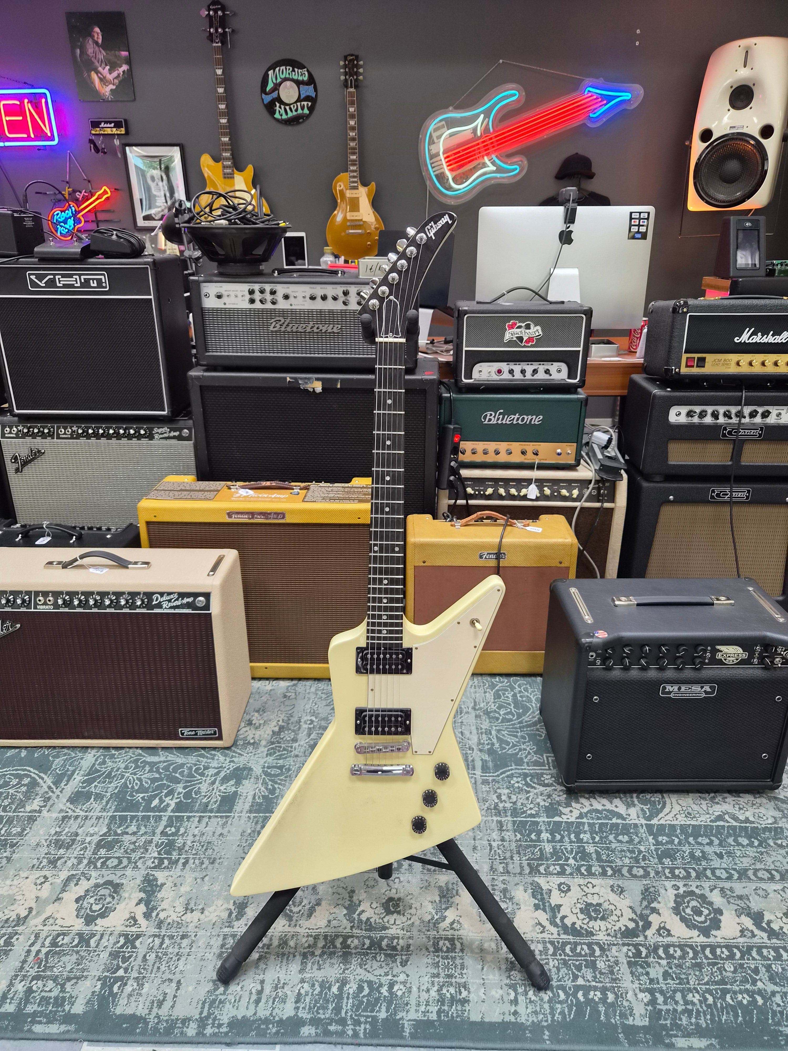 Gibson Explorer ’76 Reissue Classic White 2005