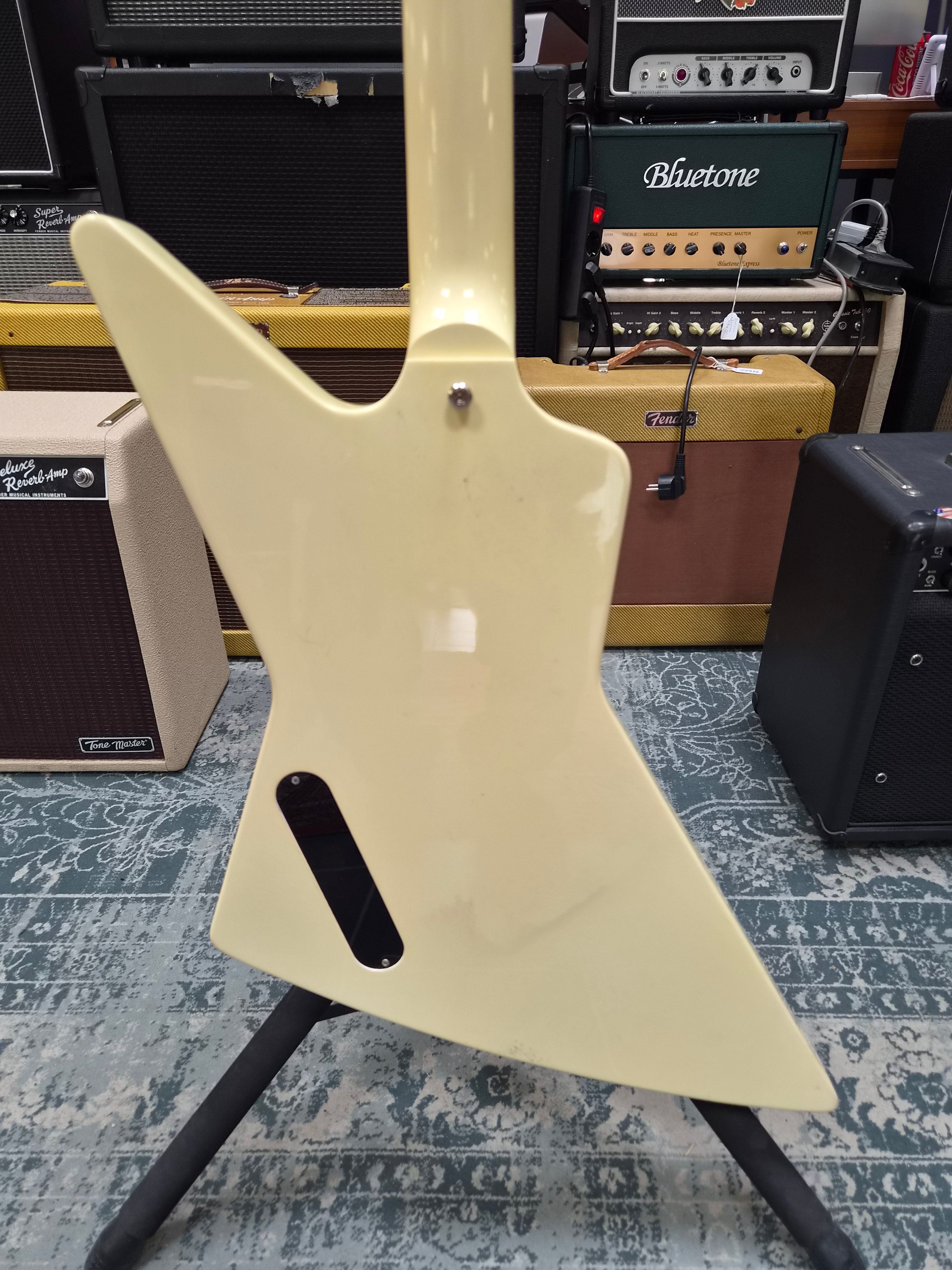 Gibson Explorer ’76 Reissue Classic White 2005