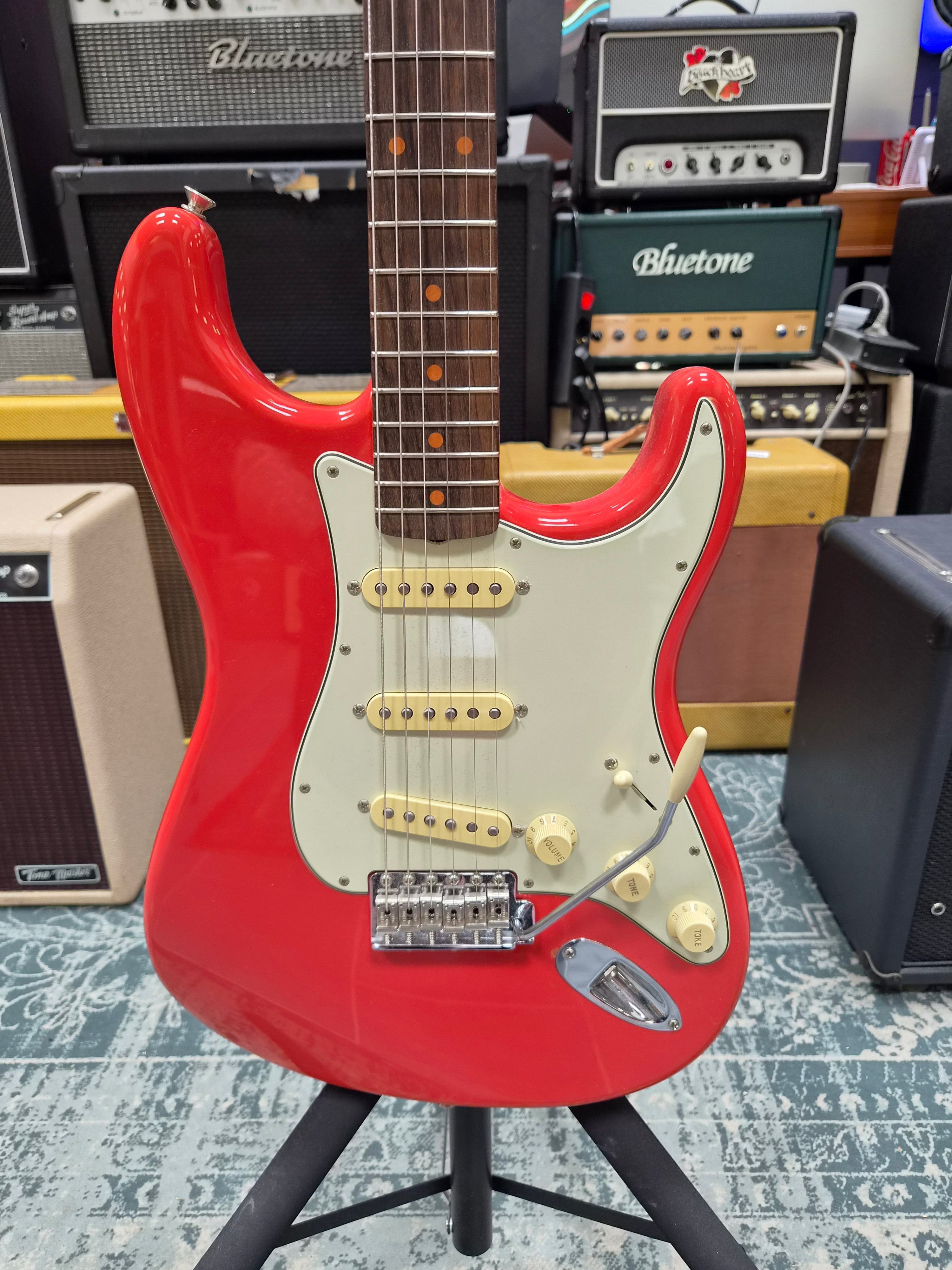 Fender American Vintage II 61 Stratocaster Fiesta Red