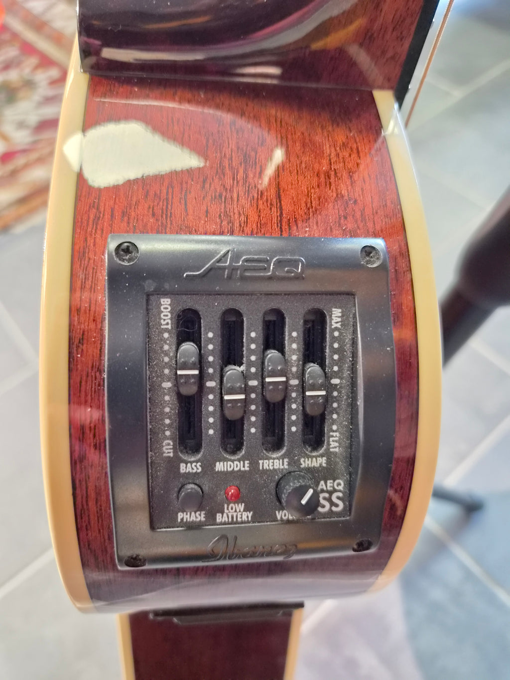 Ibanez AEF18-VS-OP-02