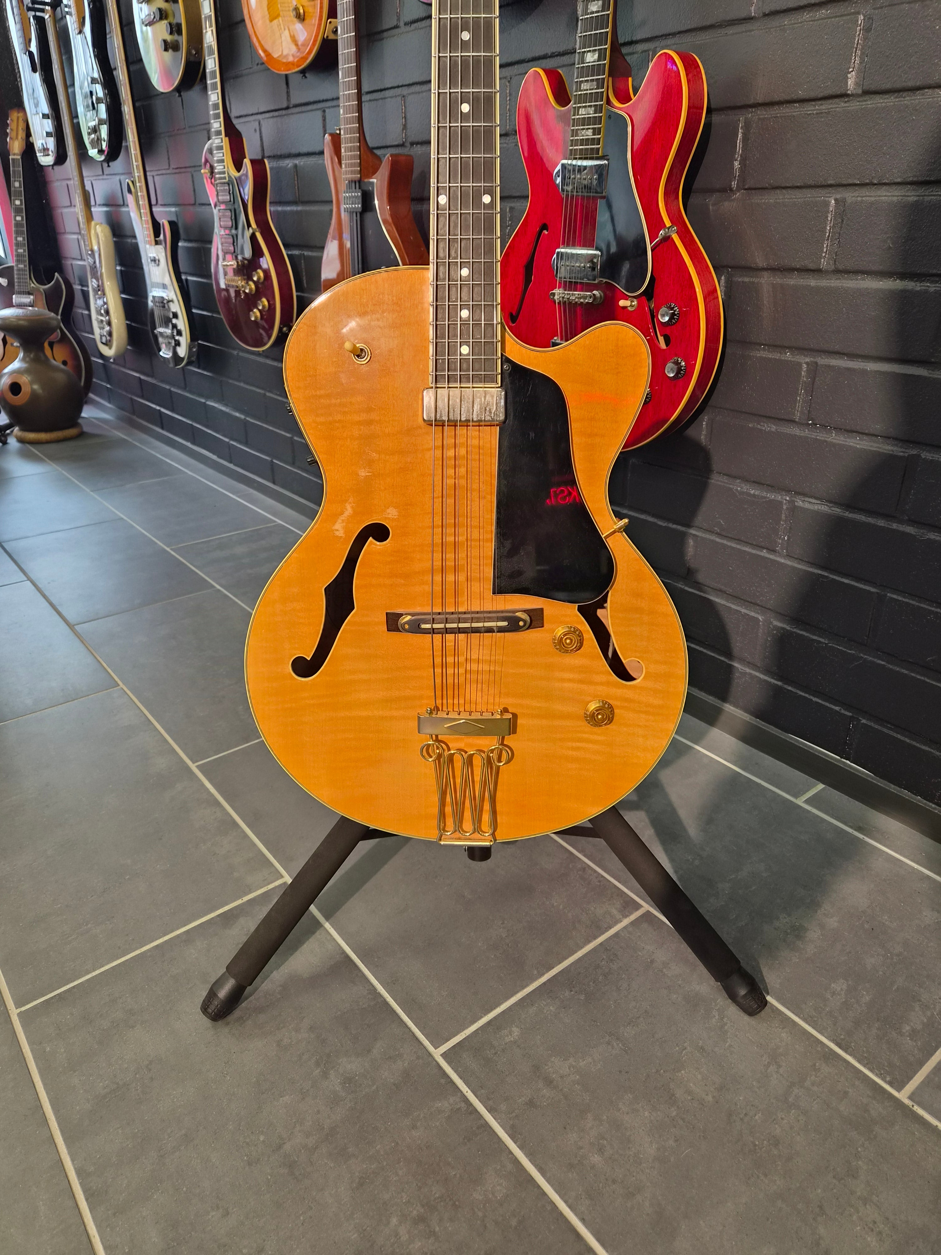 Yamaha AEX1500 Martin Taylor Archtop