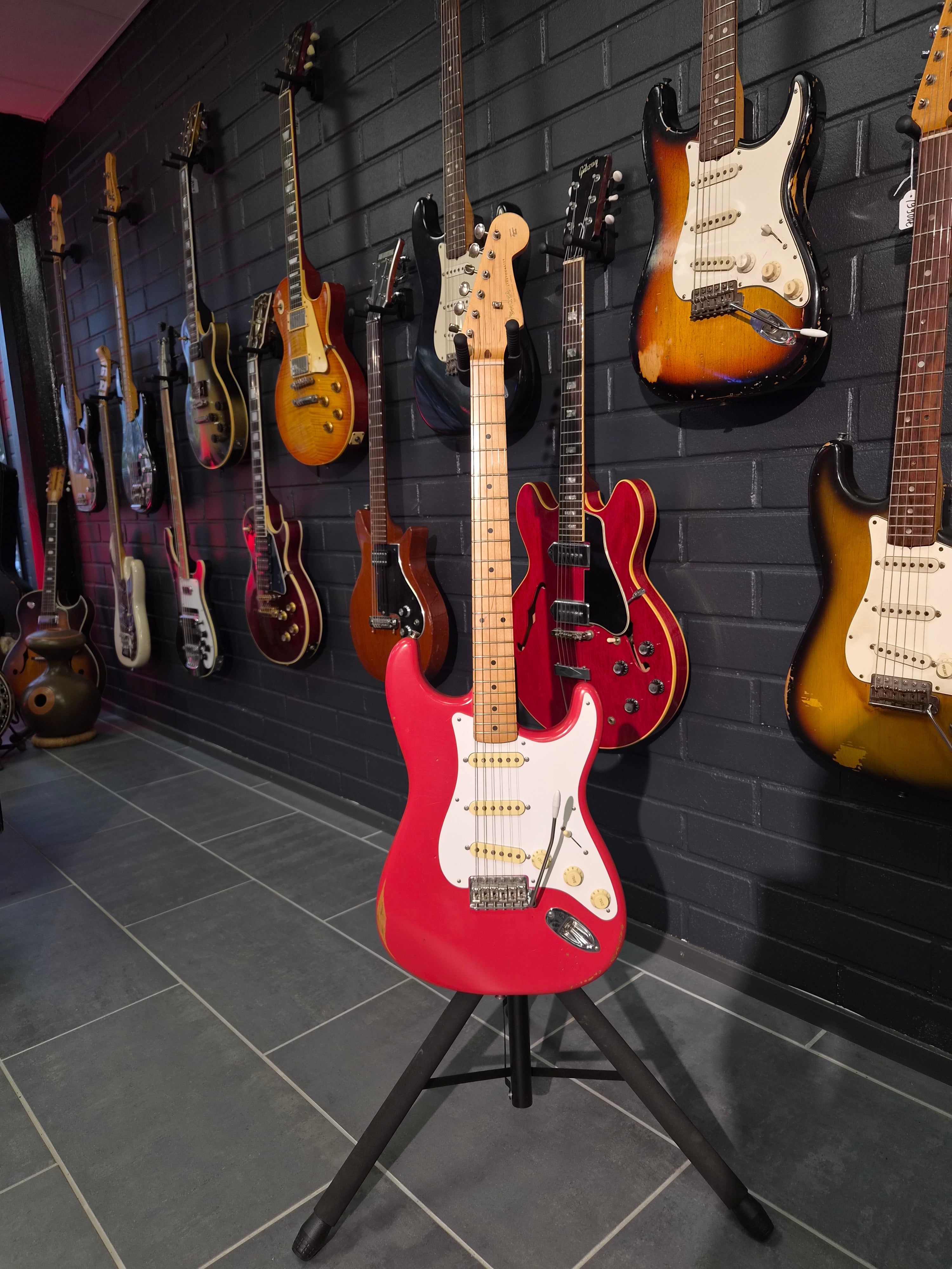 Fender Vintera Road Worn 50s Stratocaster Fiesta Red