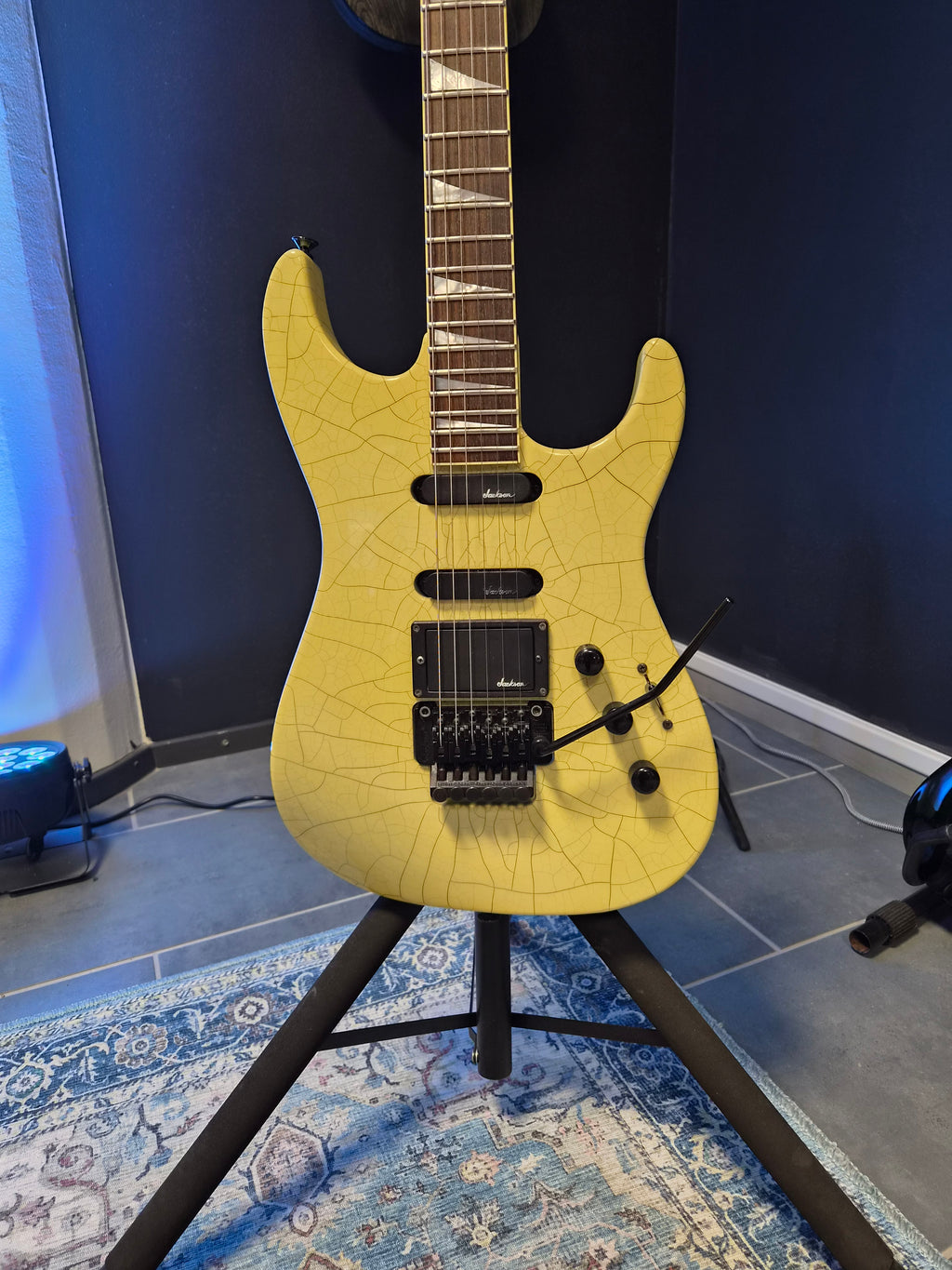 Charvel 475 Deluxe Desert Crackle 1989-1991