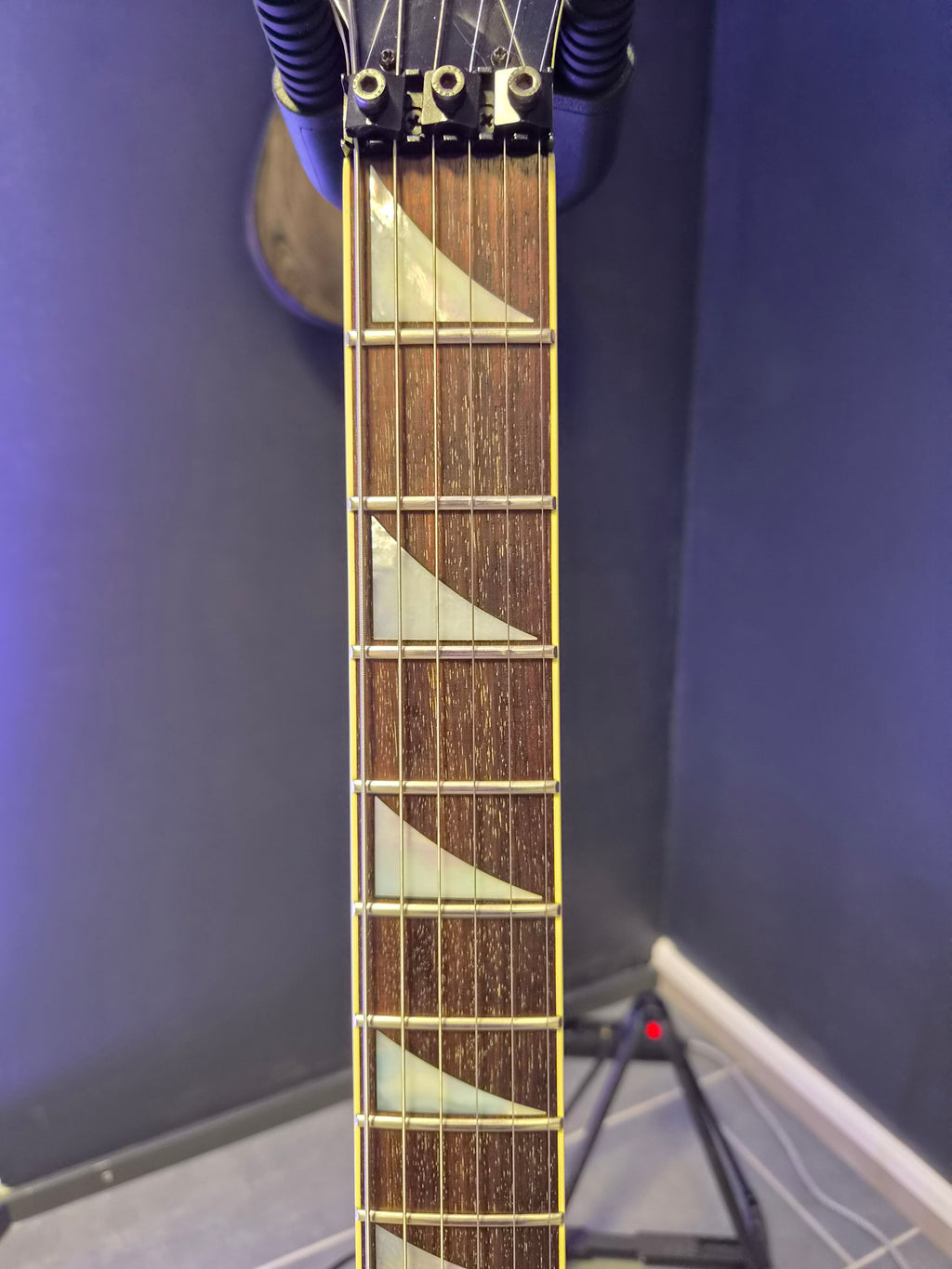 Charvel 475 Deluxe Desert Crackle 1989-1991