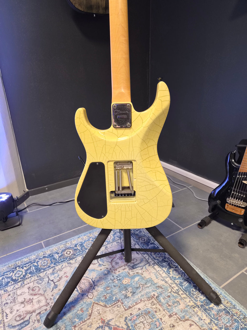 Charvel 475 Deluxe Desert Crackle 1989-1991
