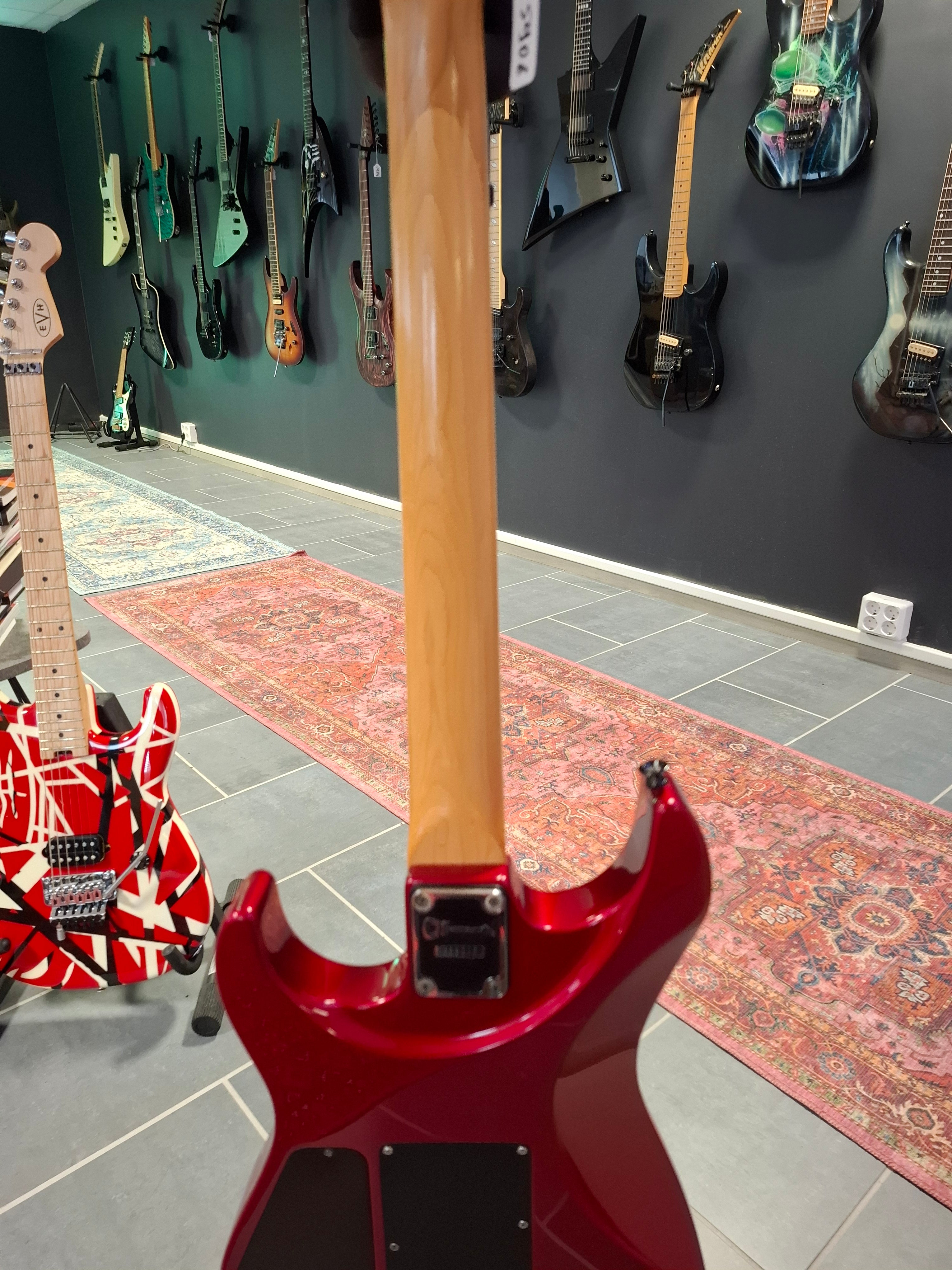 Charvel 475 Deluxe Magenta 1989-1991