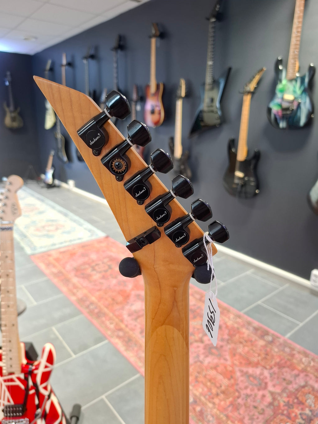 Charvel 475 Deluxe Magenta 1989-1991