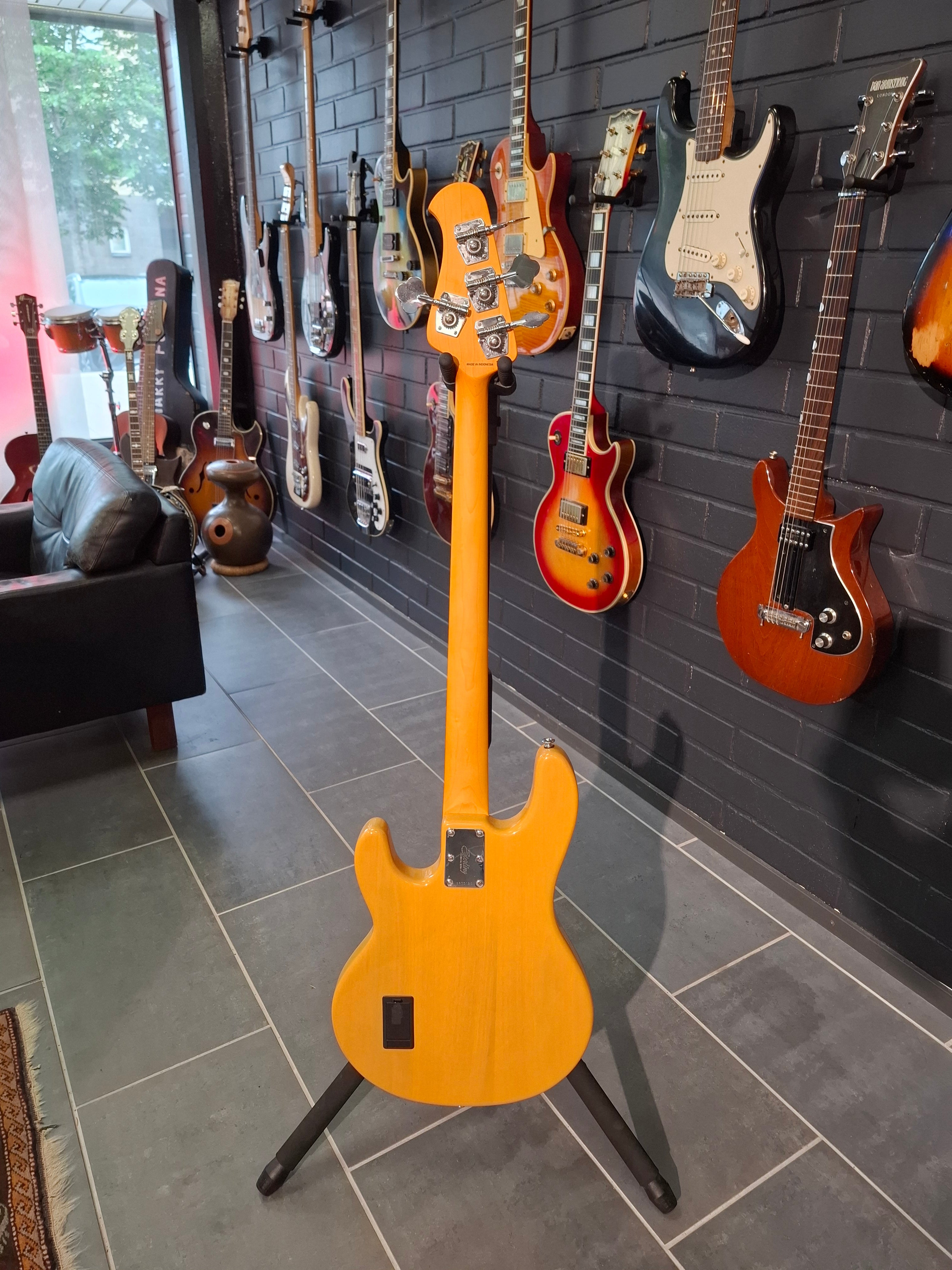 Sterling By Music Man Stingray Classic 24 Butterscotch