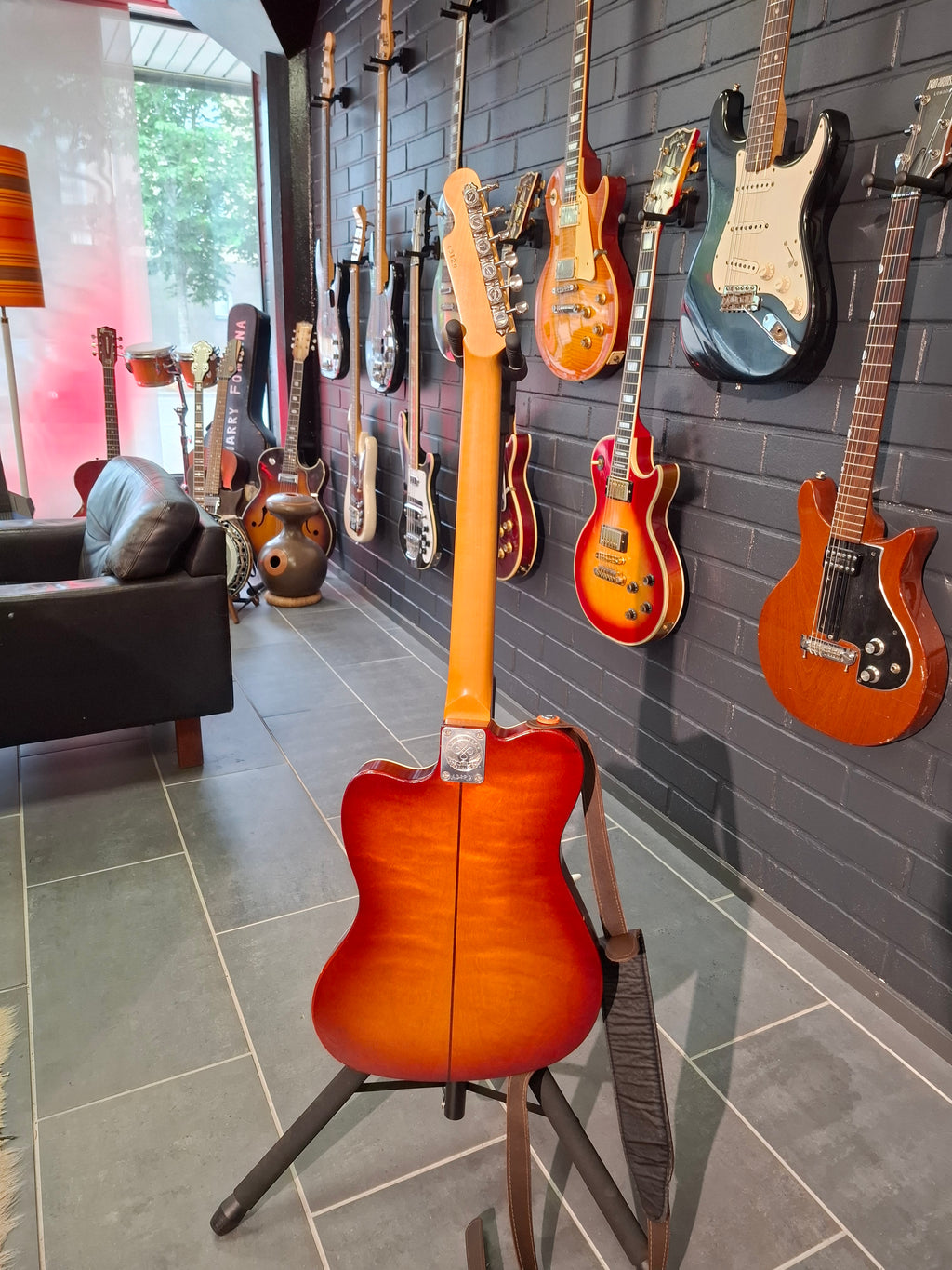 Vuorensaku Thinline Custom