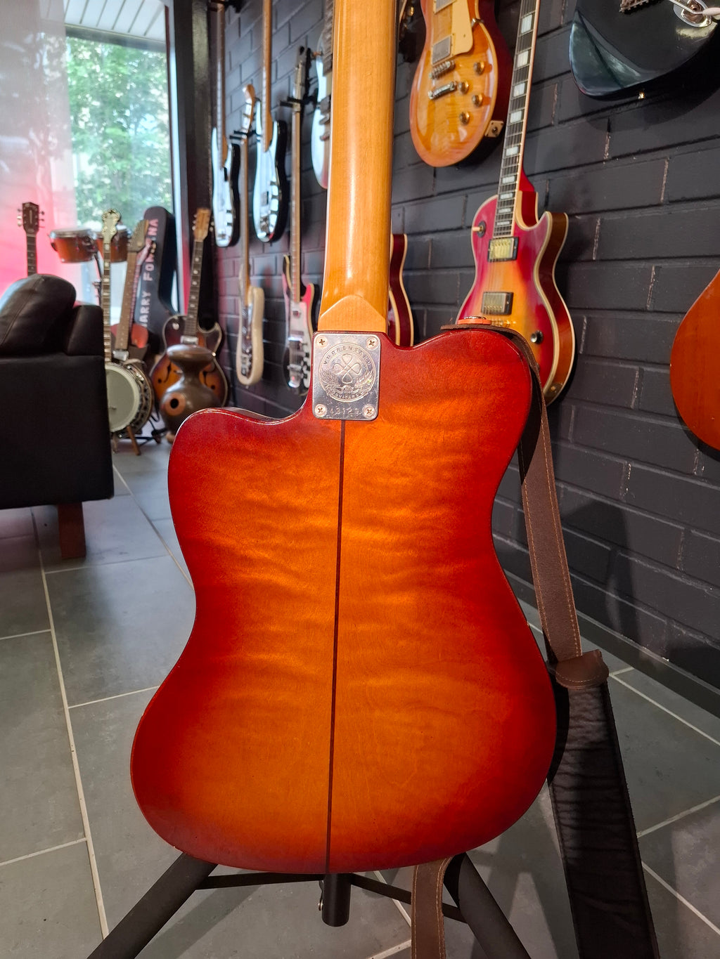 Vuorensaku Thinline Custom