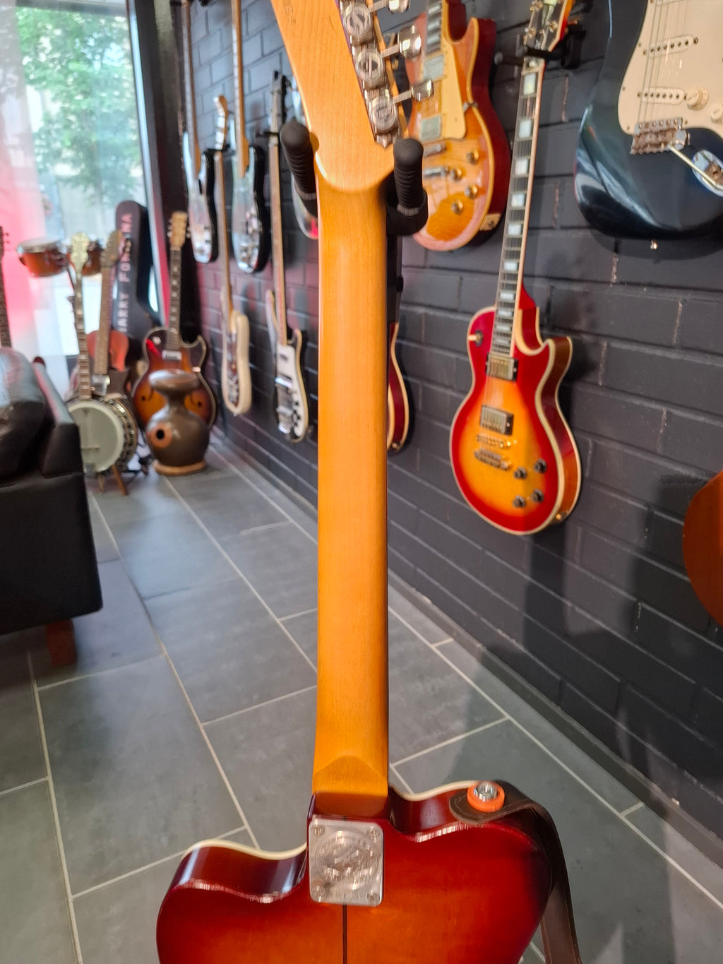 Vuorensaku Thinline Custom