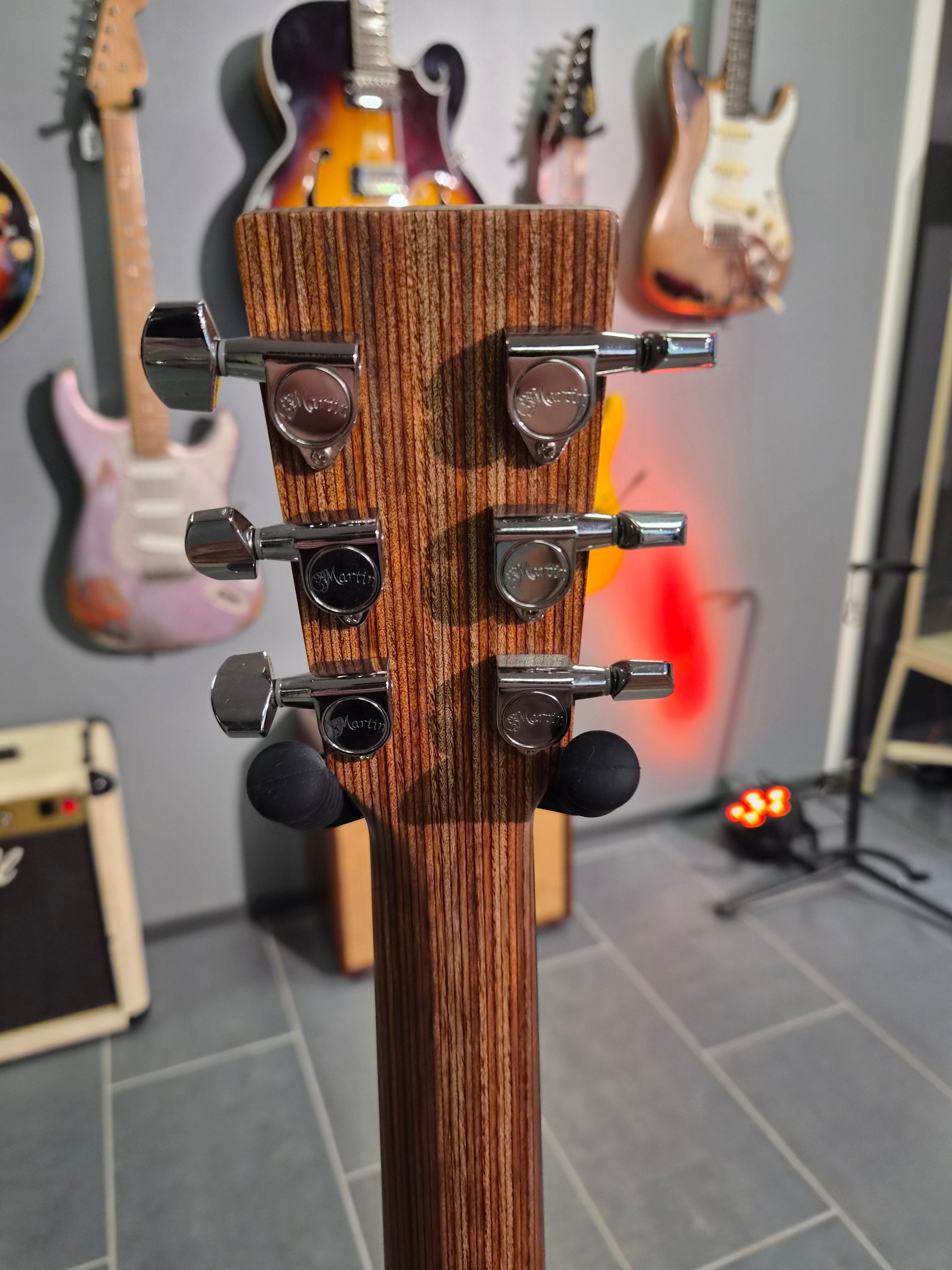 Martin LX1E