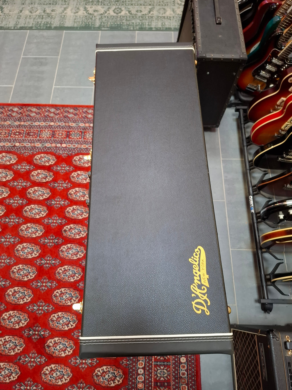 D´Angelico DLX Atlantic Baritone Walnut