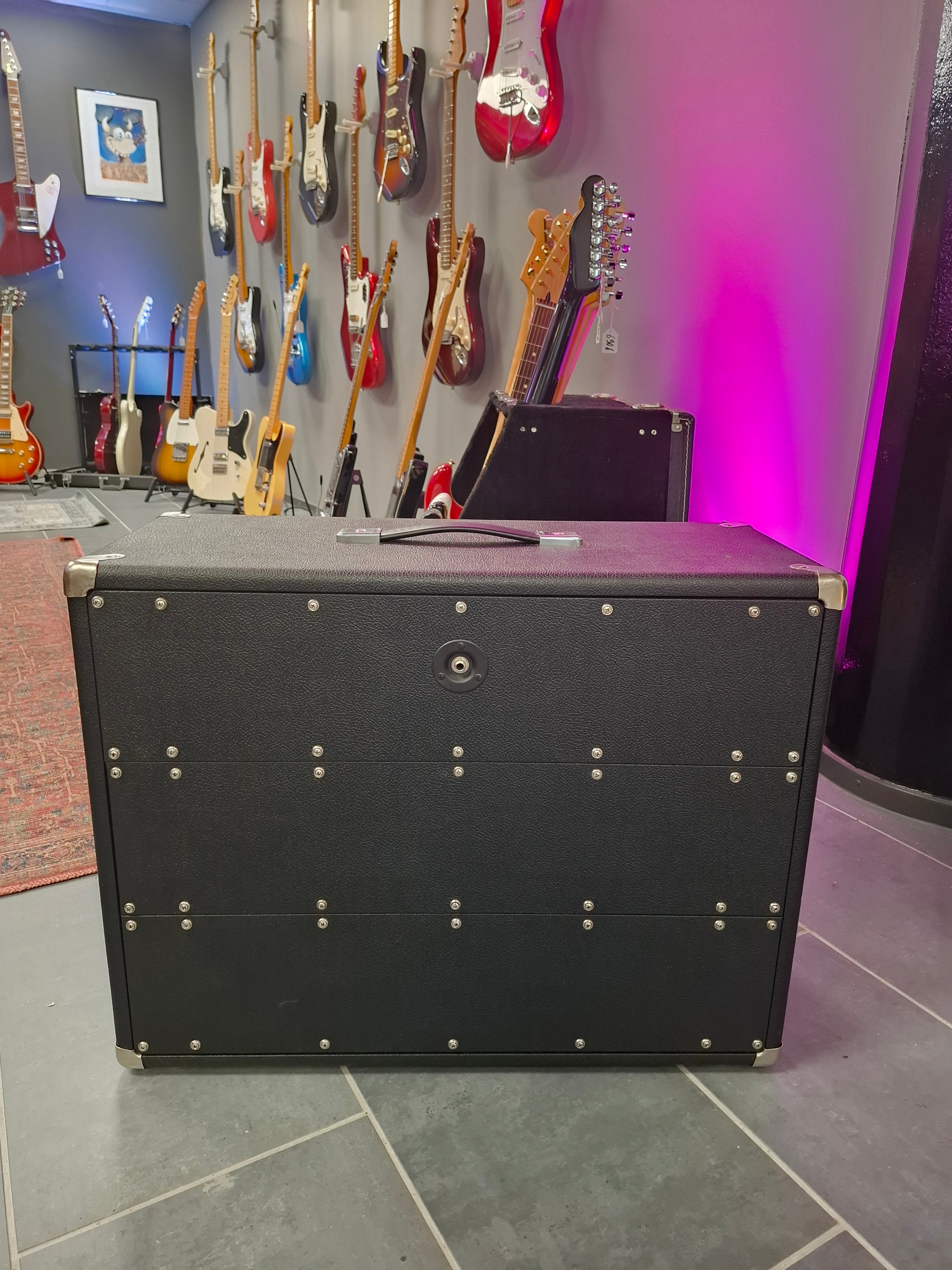 No Name Guitar Cabinet 2x12" w/ Celestion S3CB & G12T-66 8 Ohm