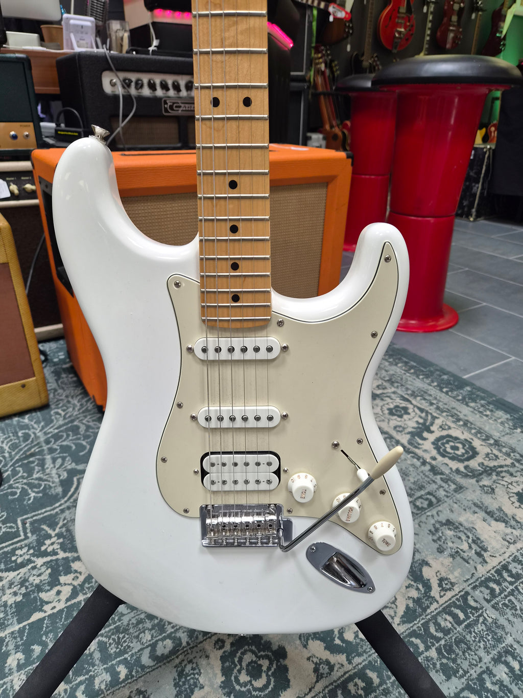 Fender Player Stratocaster HSS 2022 Olympic White