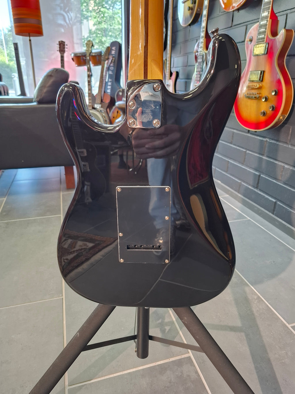 Vintage V6H Reissued Electric Guitar Boulevard Black