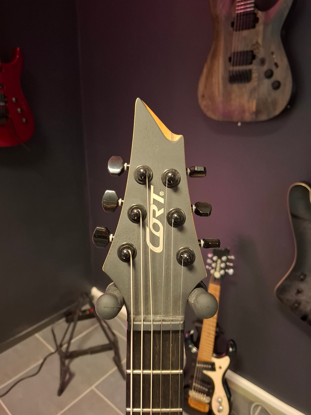 Cort KX700 Evertune Open Pore Black
