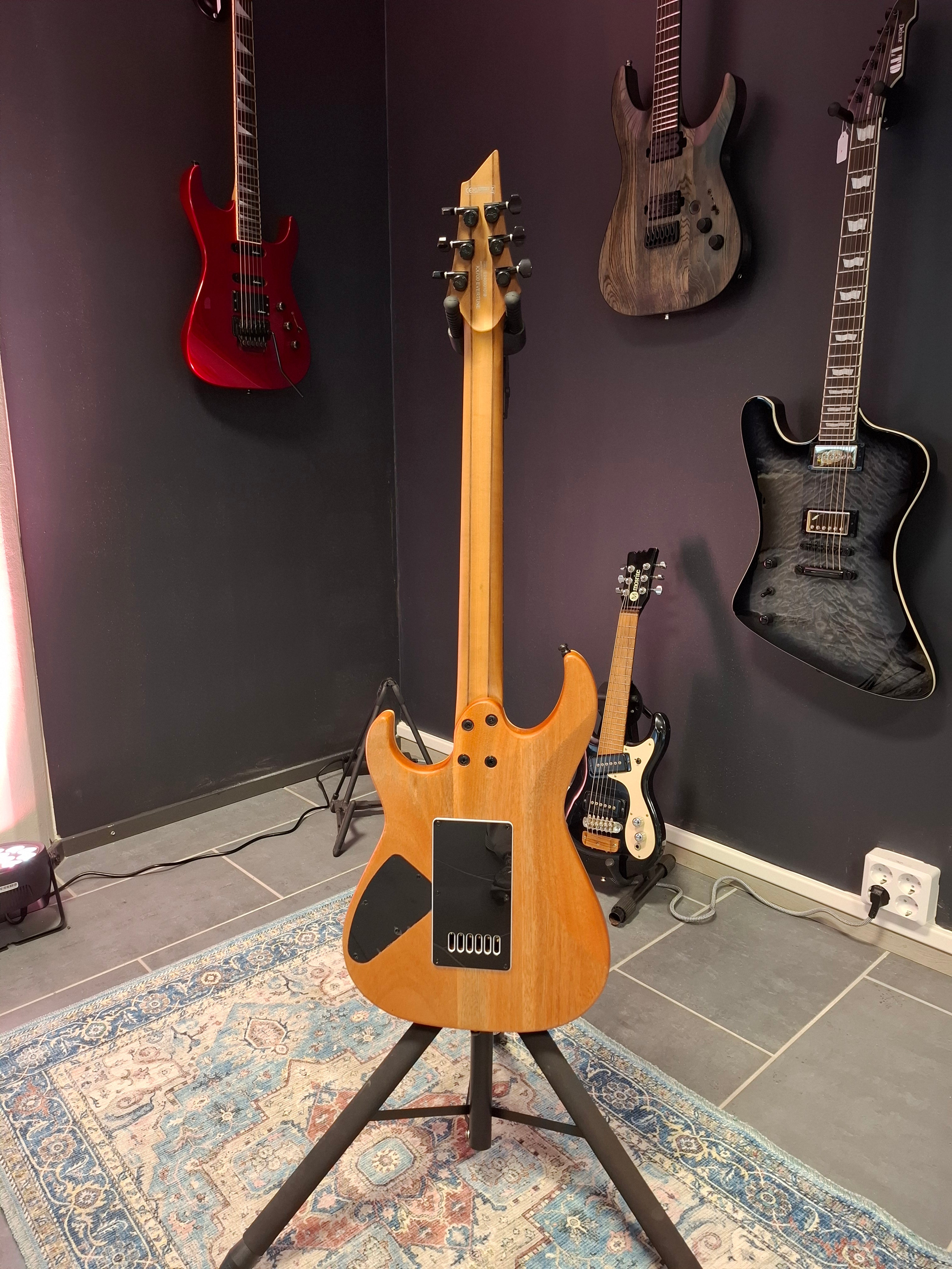 Cort KX700 Evertune Open Pore Black