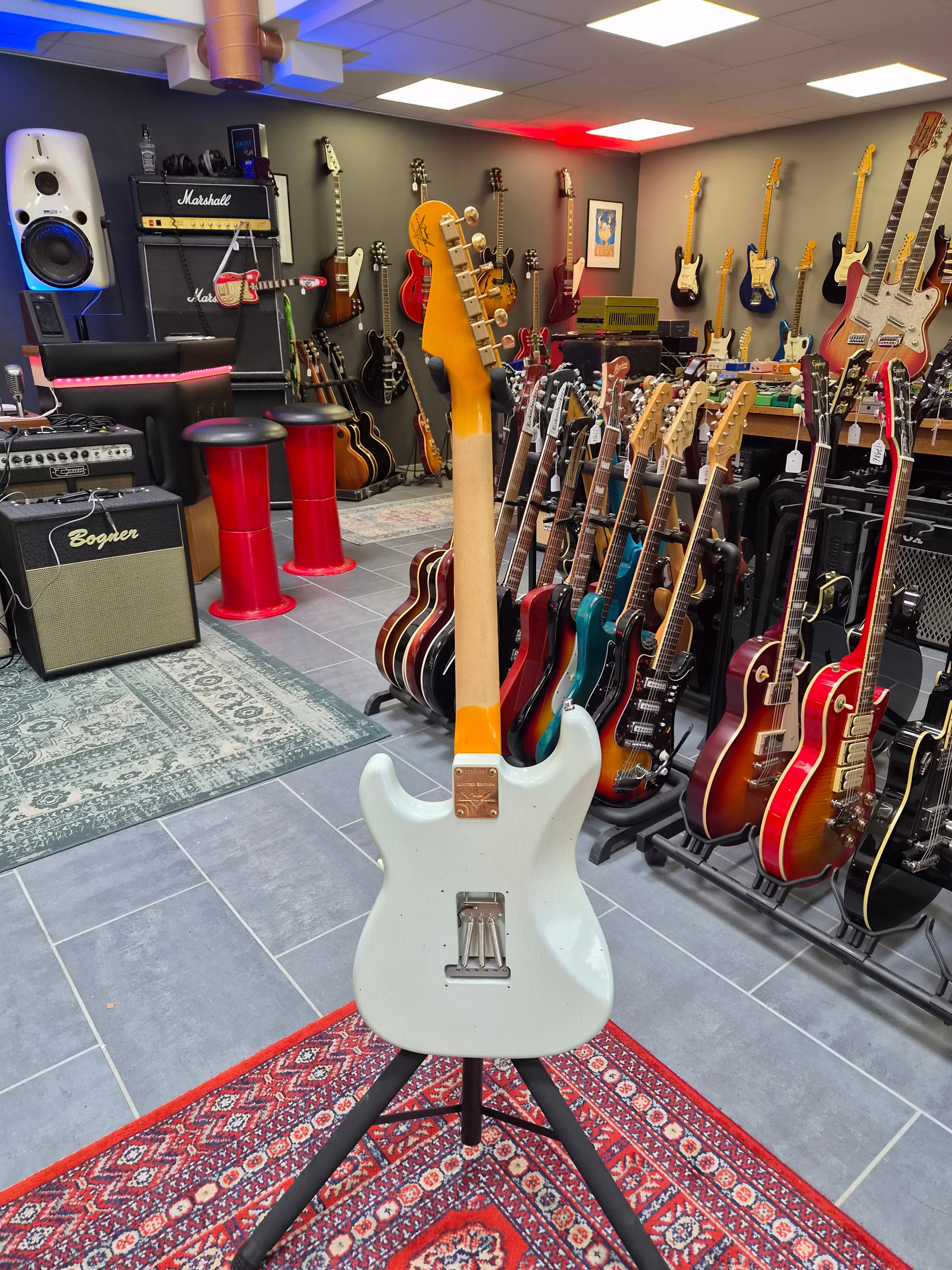 Fender Custom Shop ´62 Stratocaster Bone Tone Journeyman Relic Sonic Blue 2021
