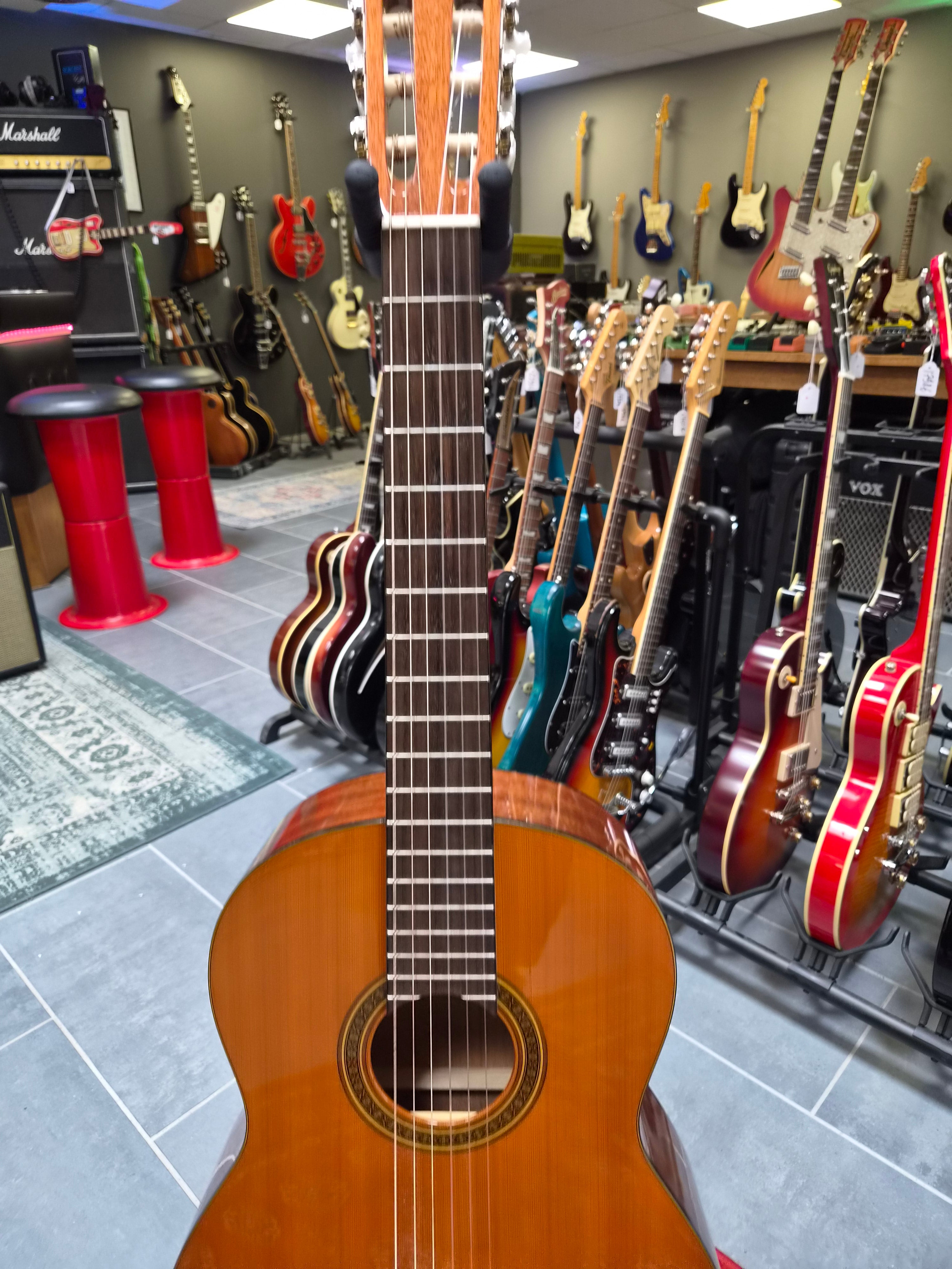 Yamaha CG-111 C