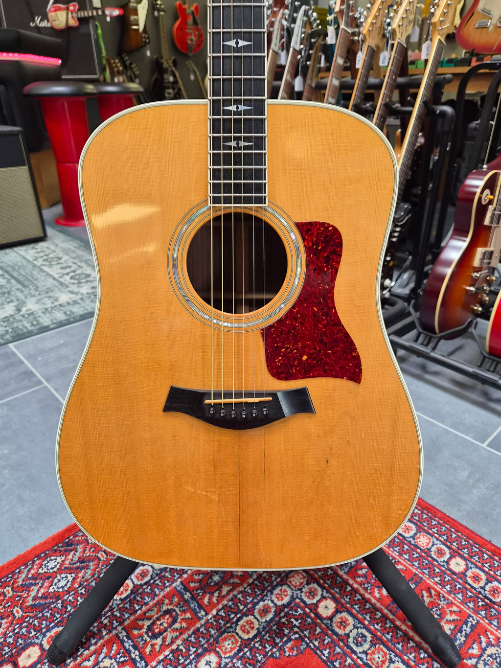 Taylor 810