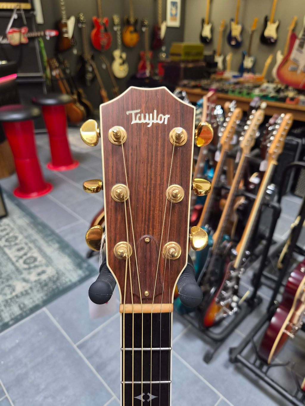 Taylor 810