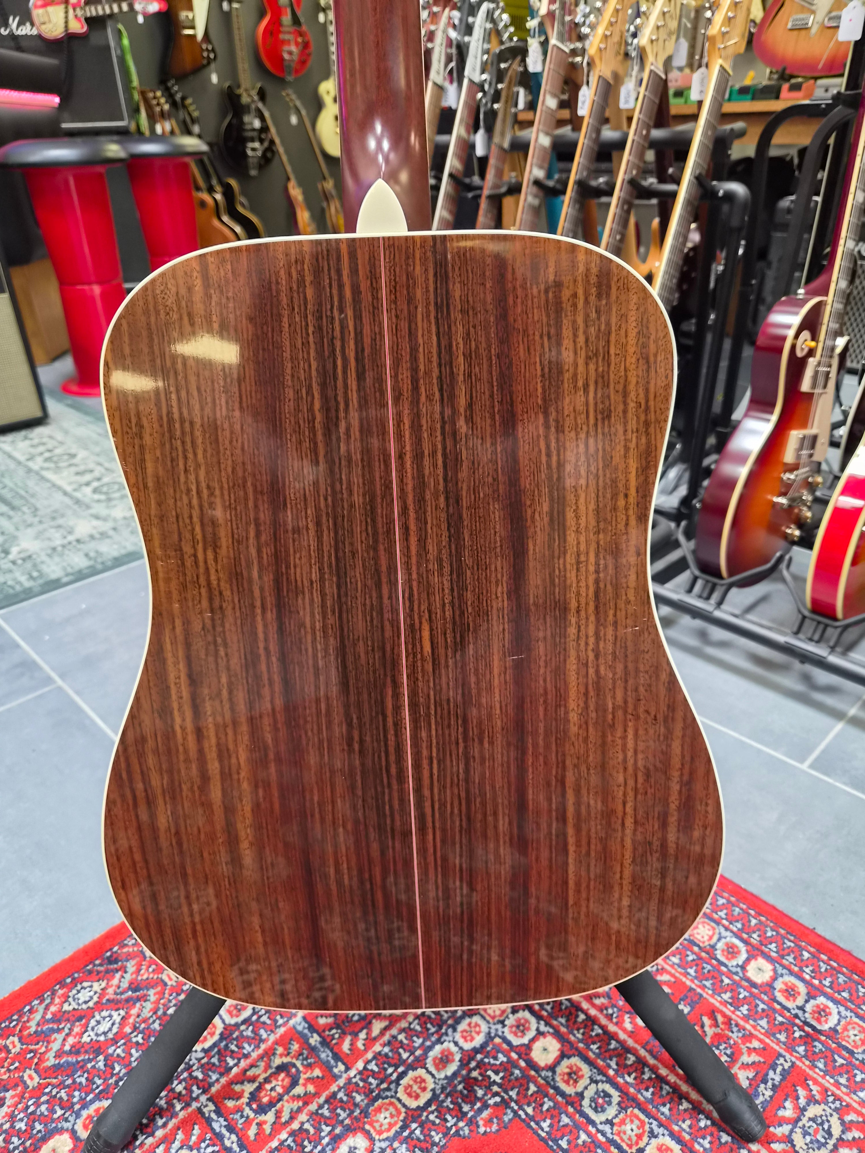 Taylor 810
