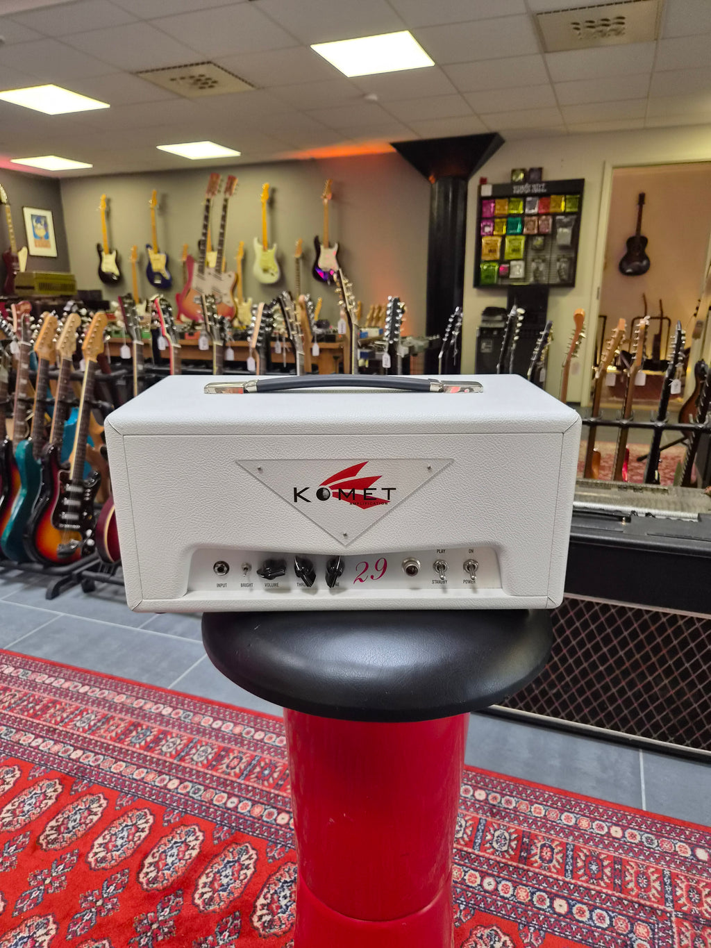 Komet Amplification K29