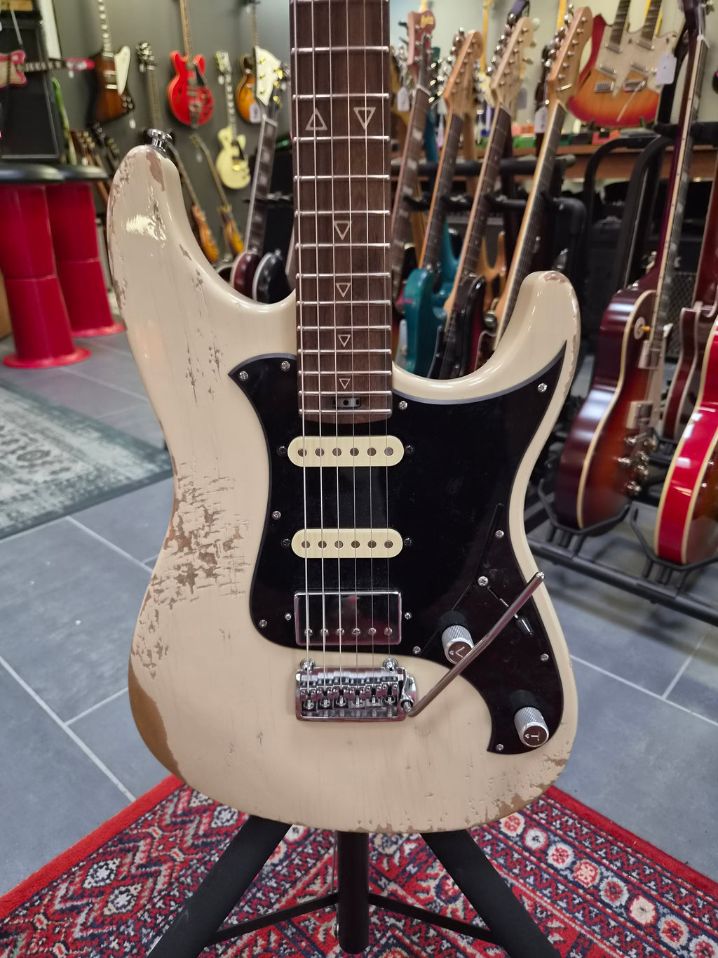 Valiant Soothsayer 2025 Distressed