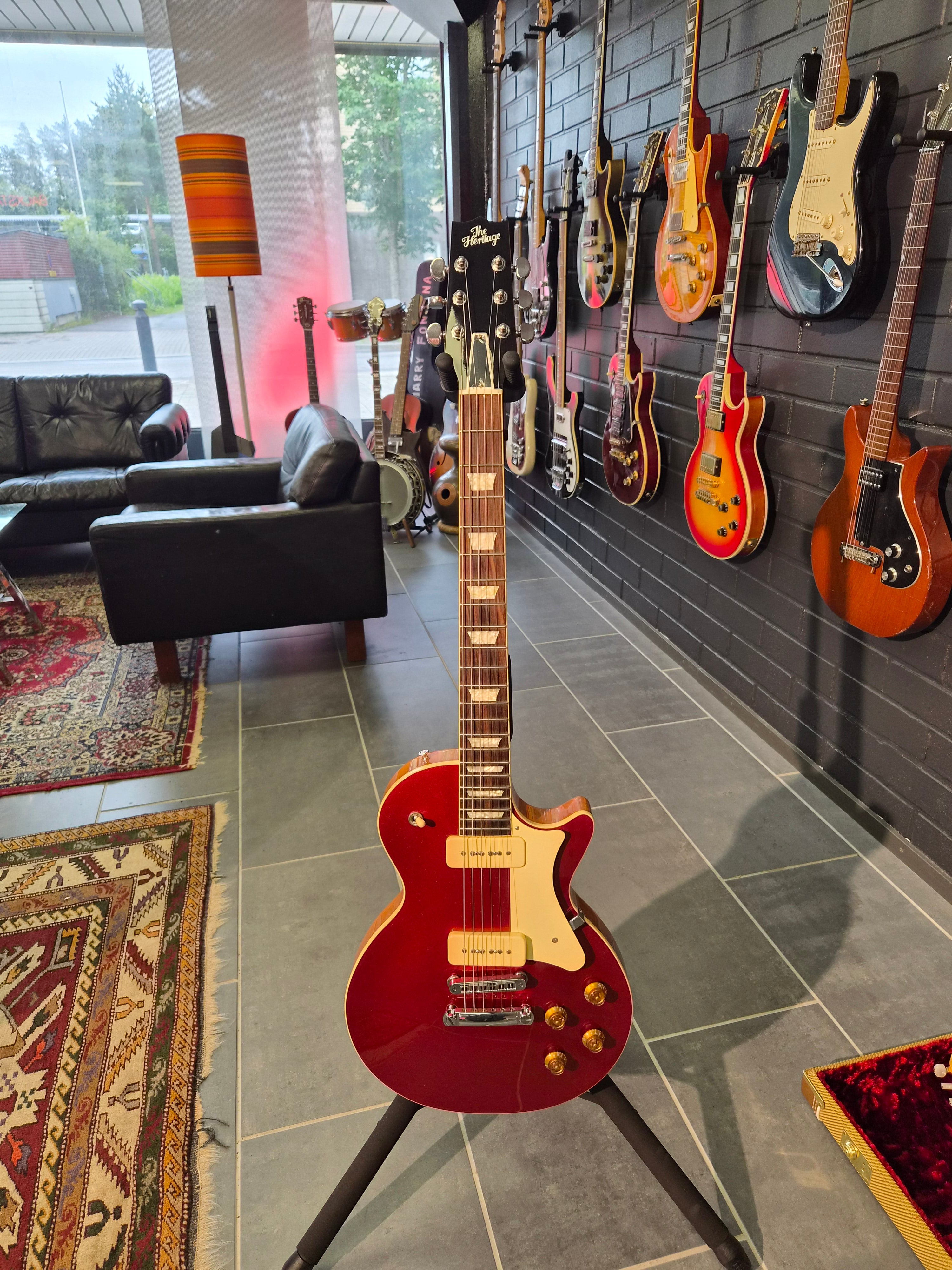 Heritage H-150 Cherry Standard Collection P90