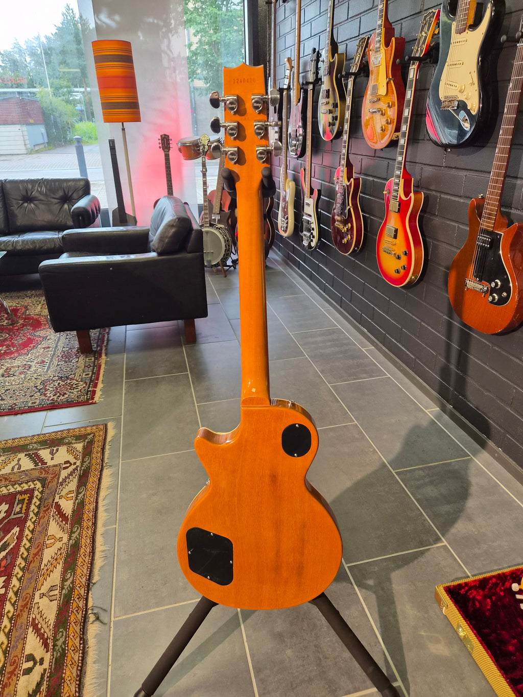 Heritage H-150 Cherry Standard Collection P90