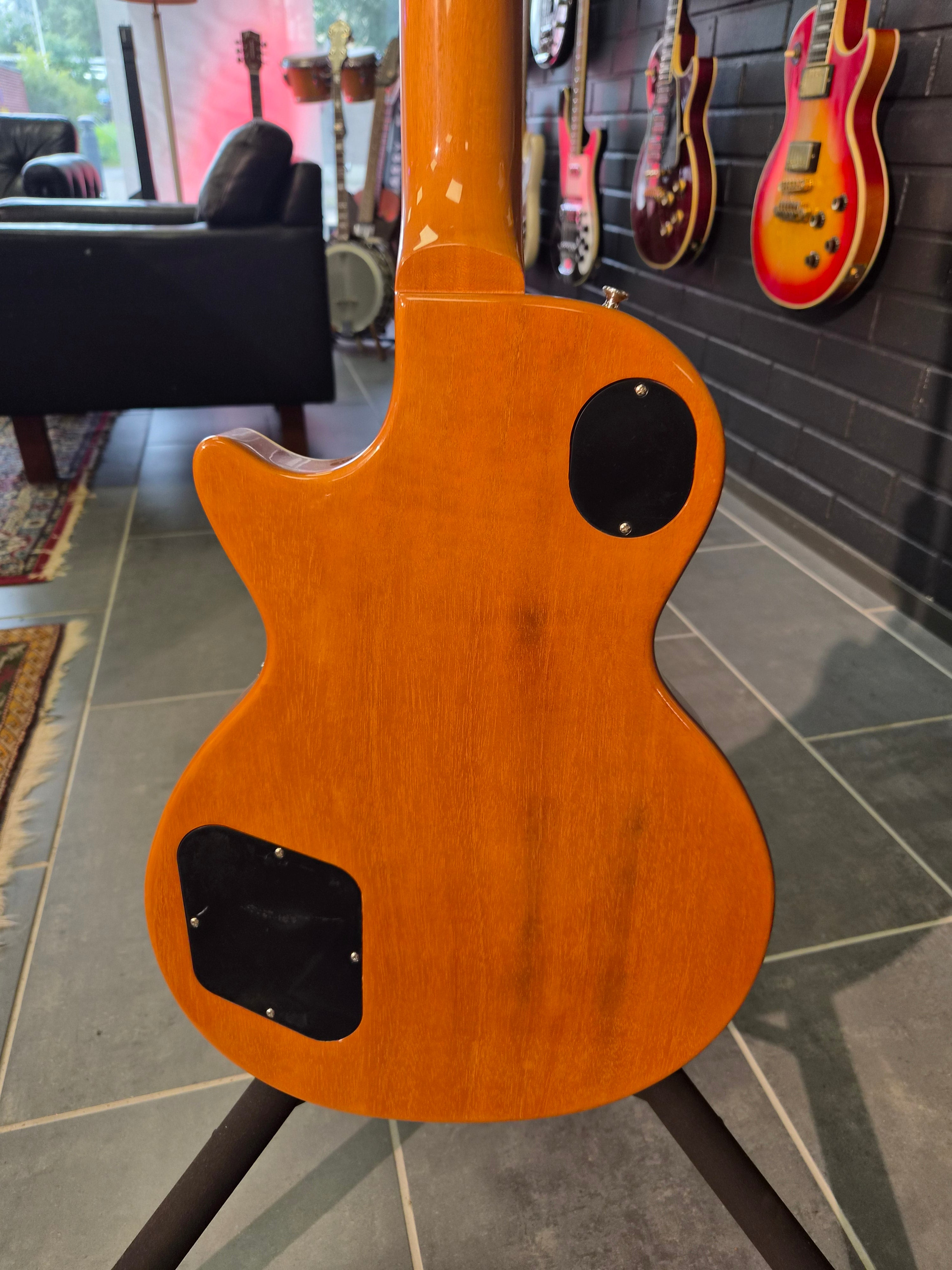 Heritage H-150 Cherry Standard Collection P90