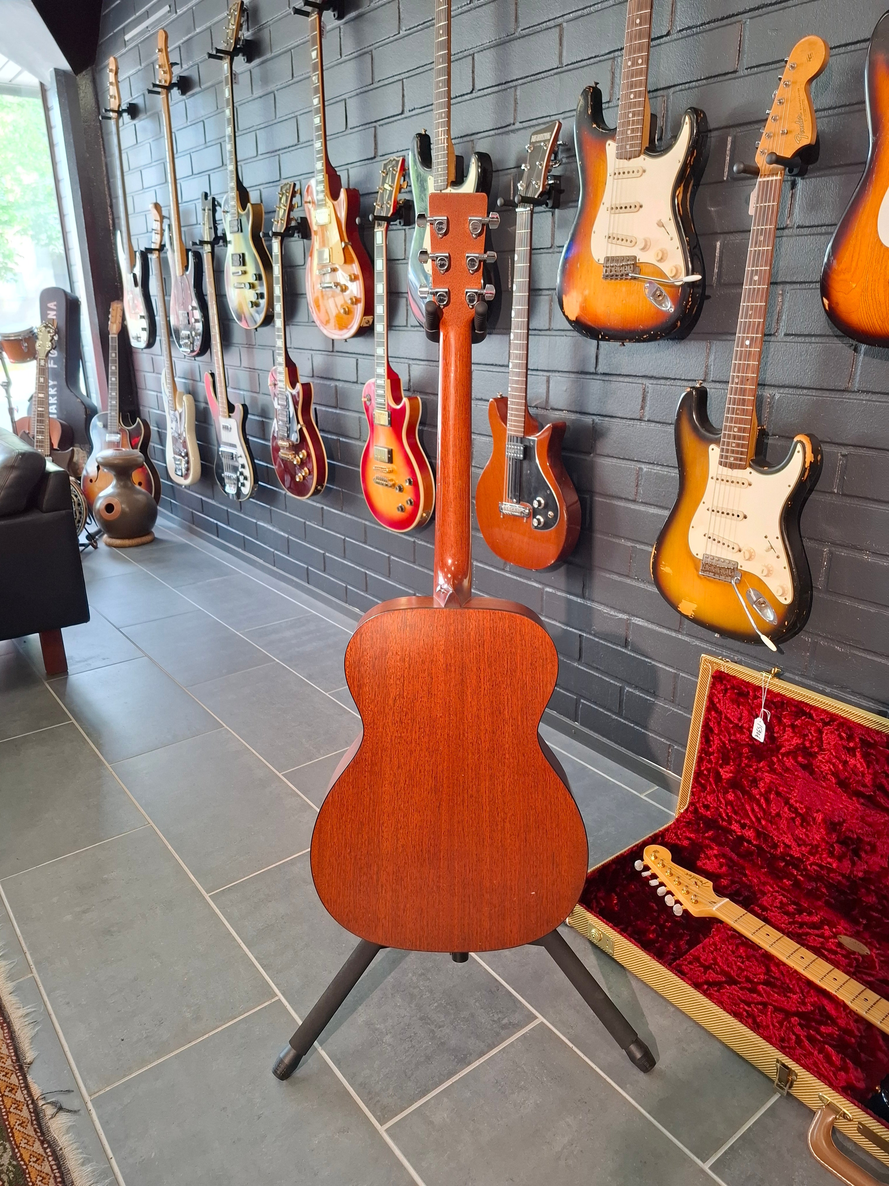 Martin 000-16GT 2006 w/ K&K Pure Pickup