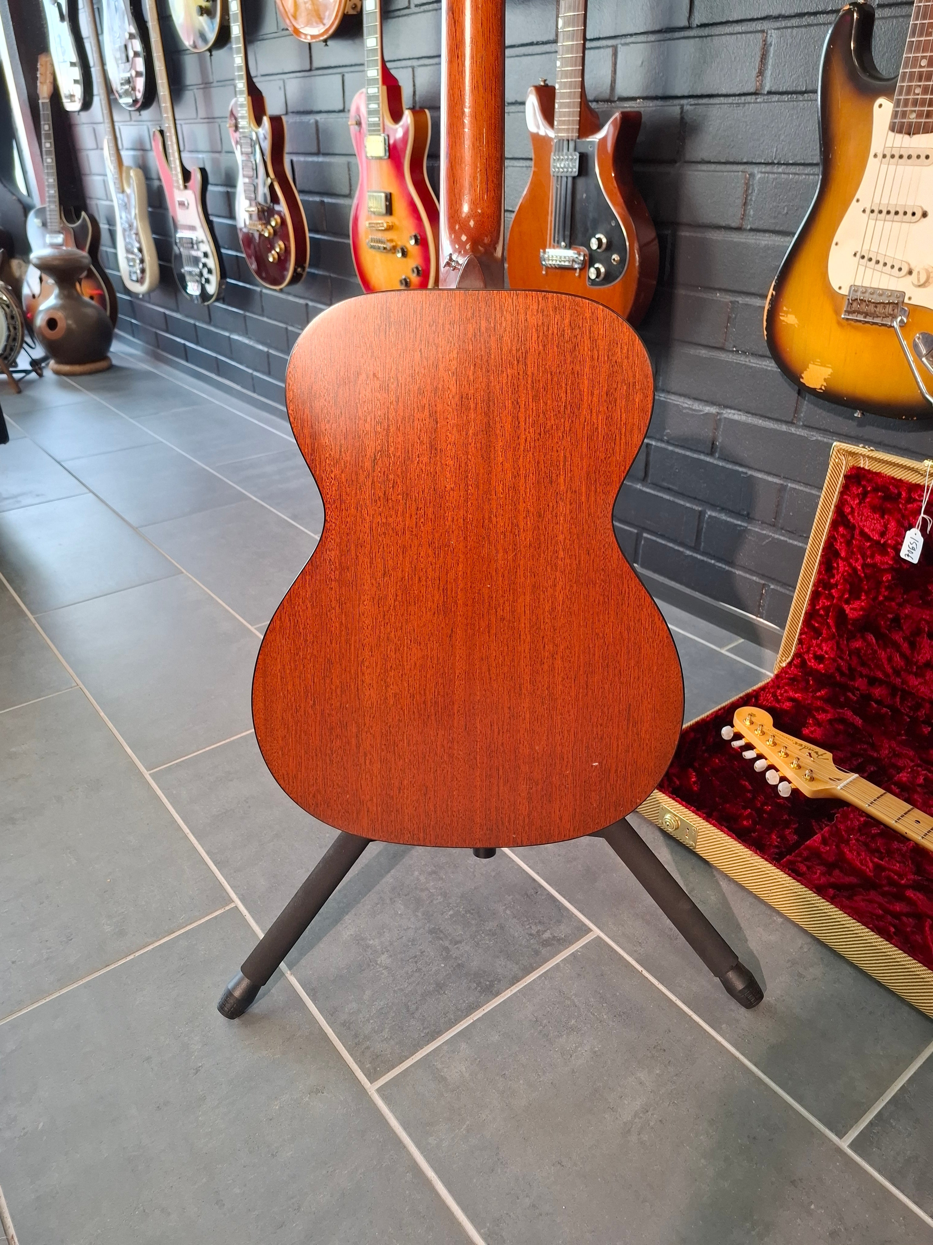 Martin 000-16GT 2006 w/ K&K Pure Pickup