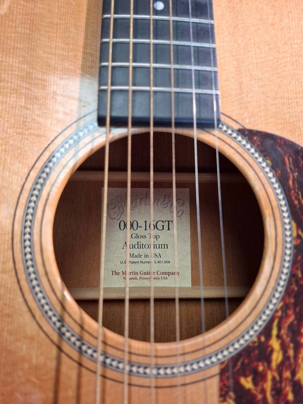 Martin 000-16GT 2006 w/ K&K Pure Pickup