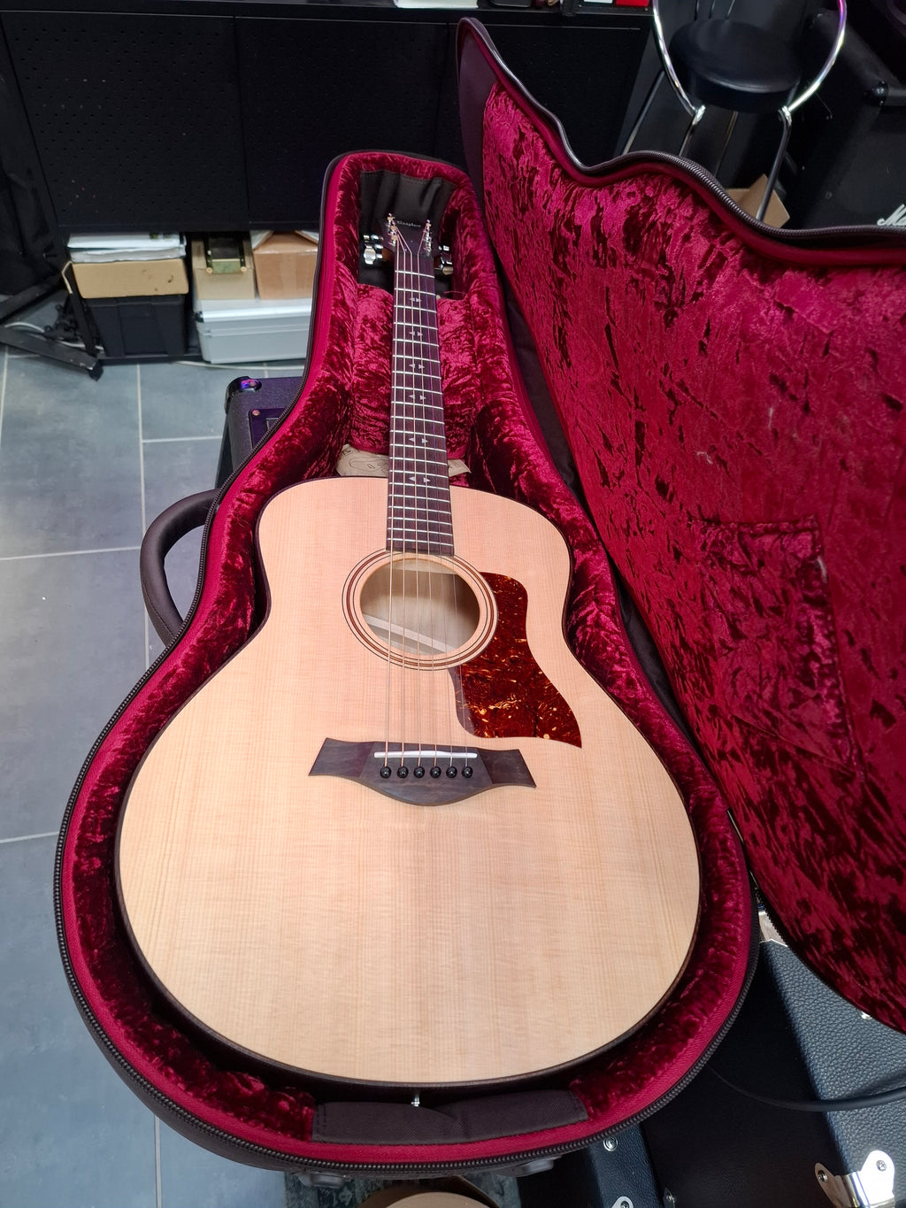 Taylor GT Urban Ash