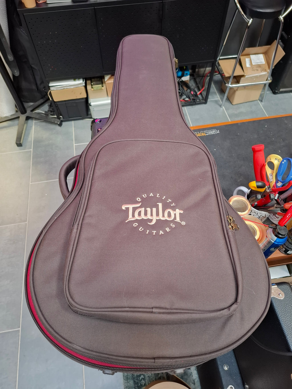 Taylor GT Urban Ash