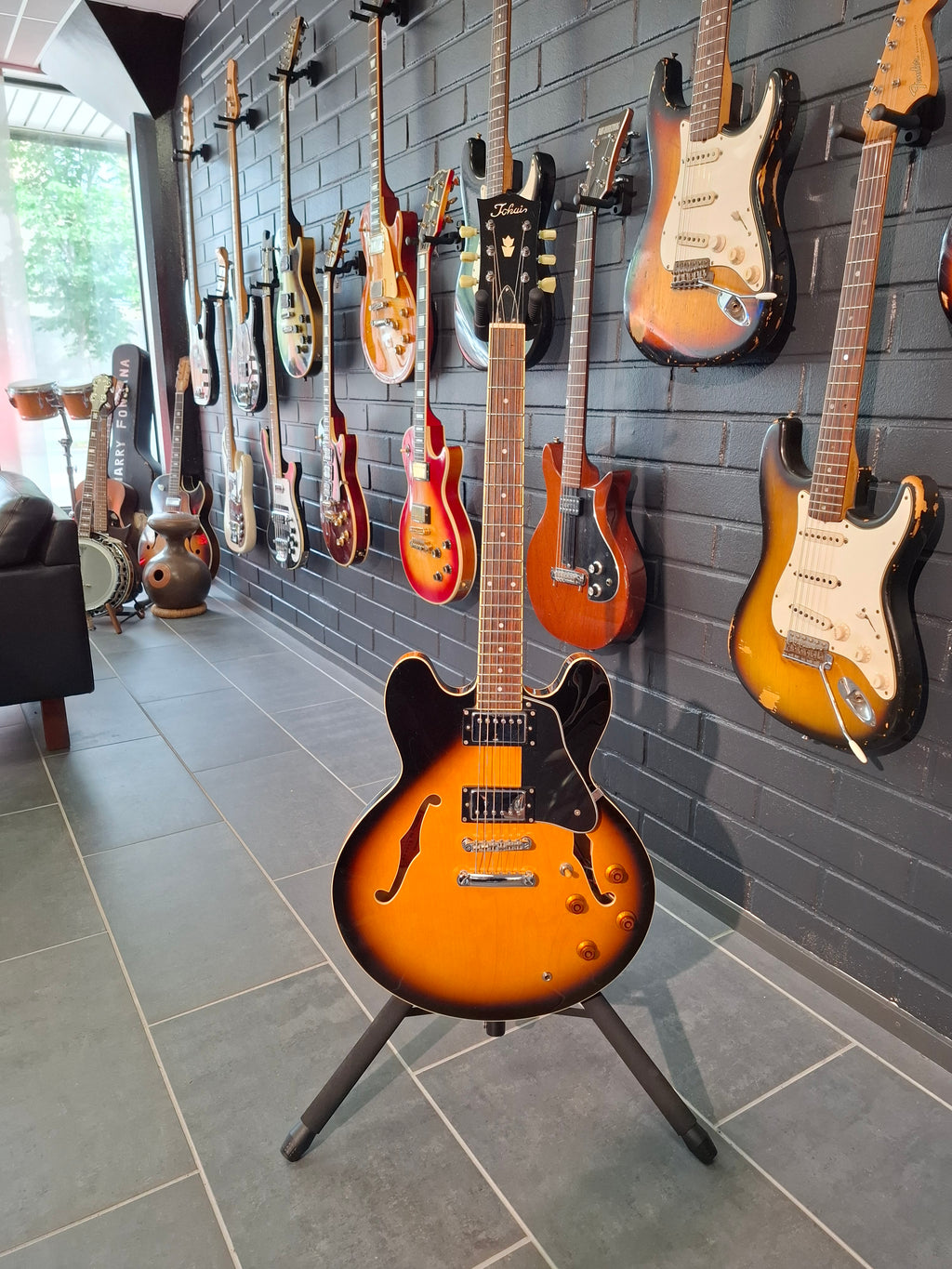 Tokai ES-60