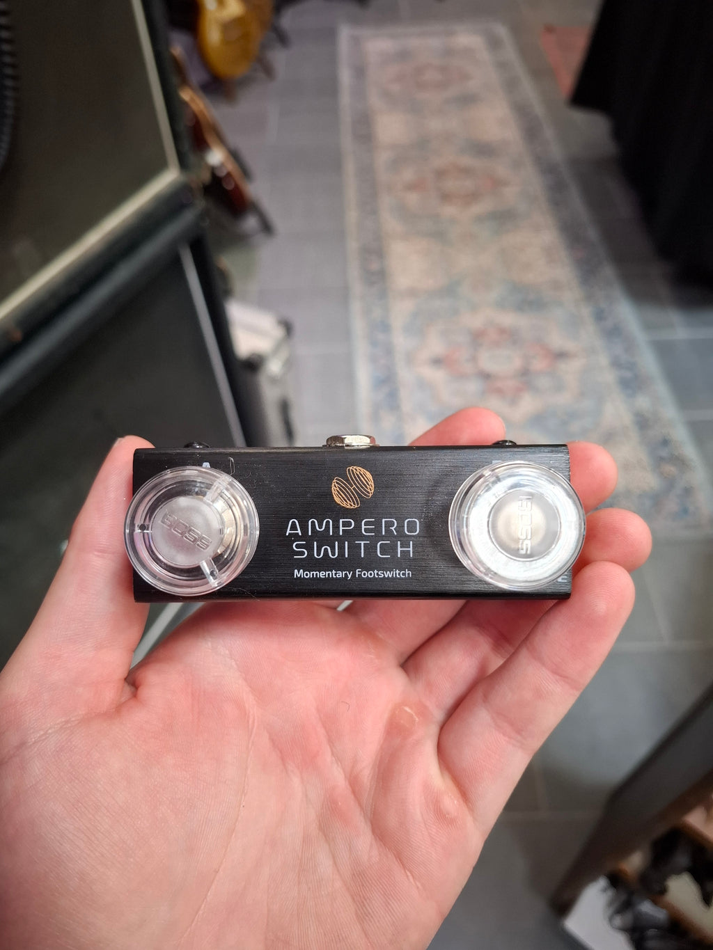 Hotone Ampero II w/ Ampero Switch