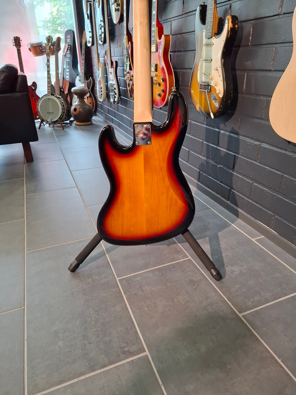 Tokai AJB-28