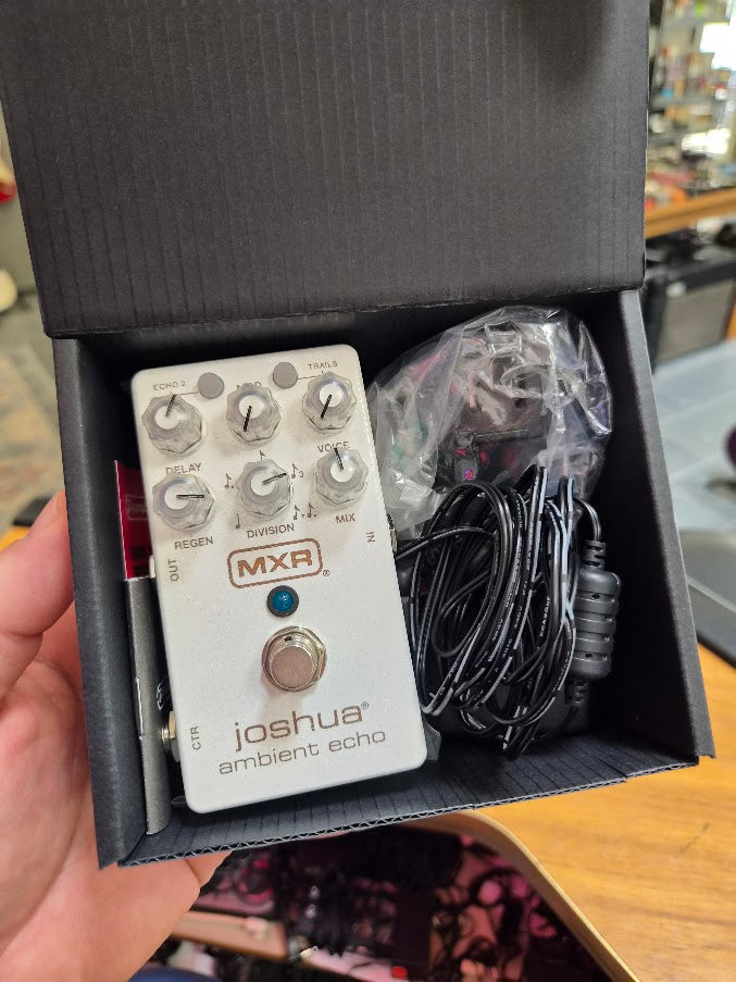 MXR Joshua ambient echo
