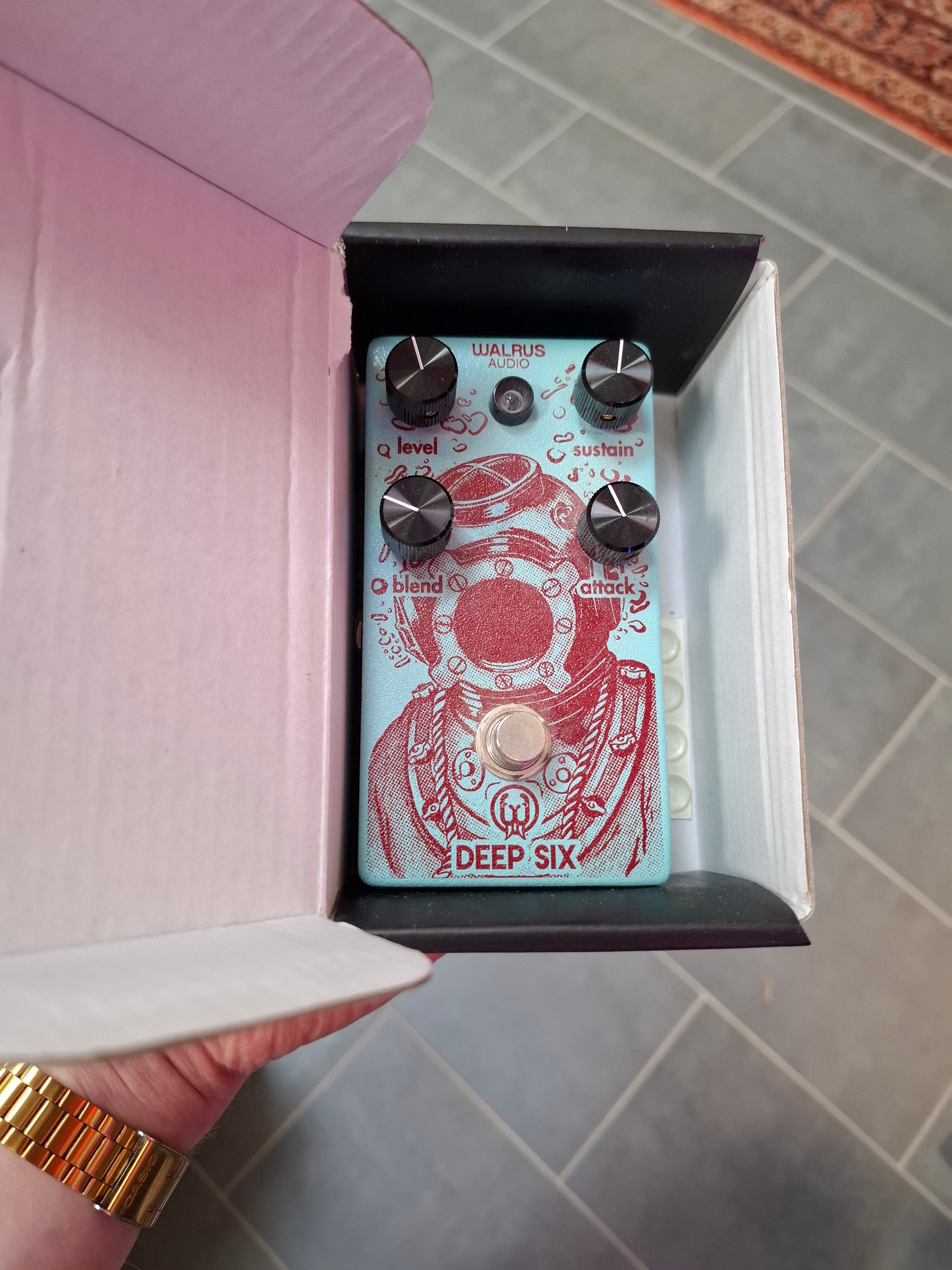 Walrus Audio Deep Six V2