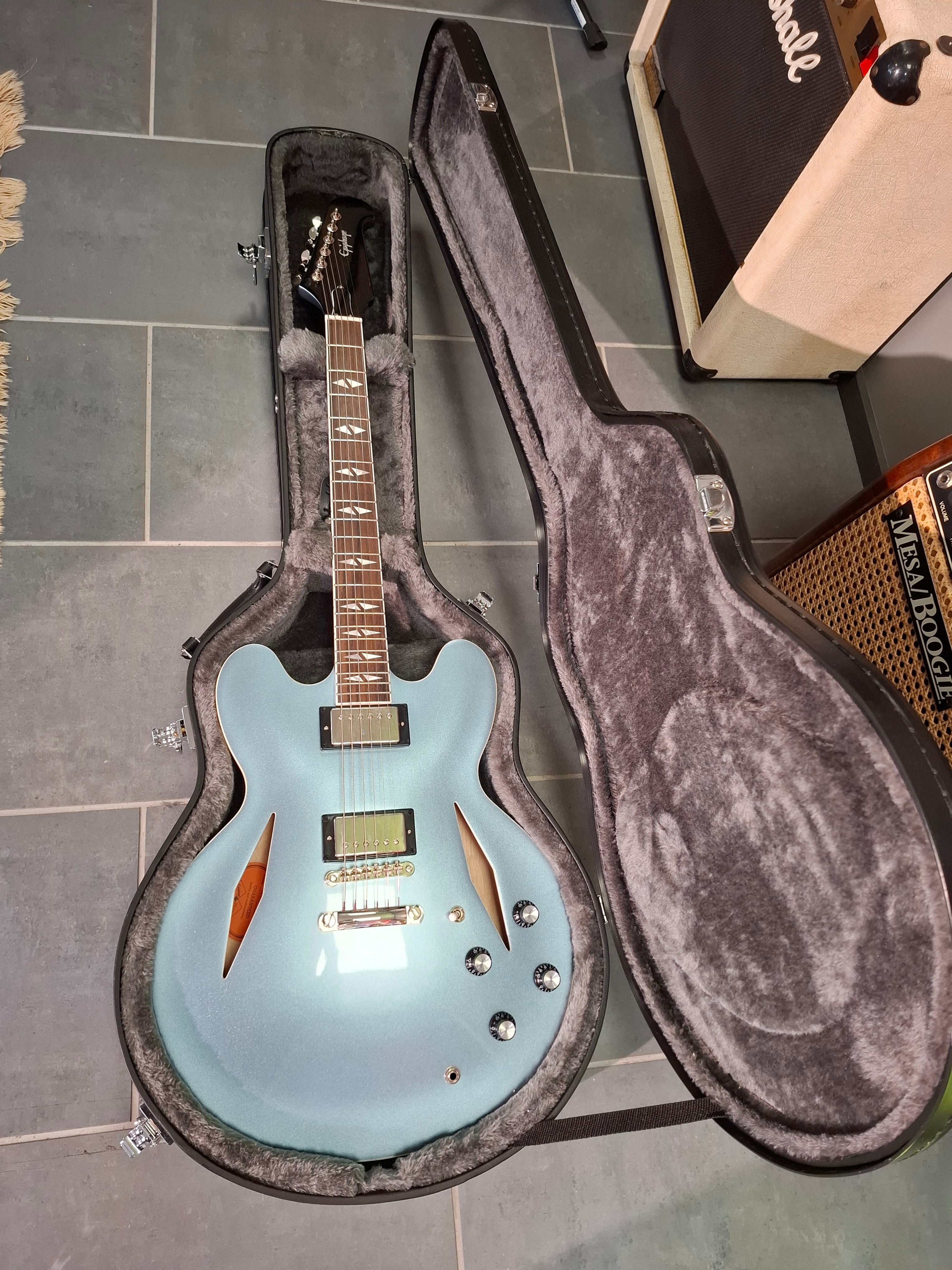 Epiphone DG-335
