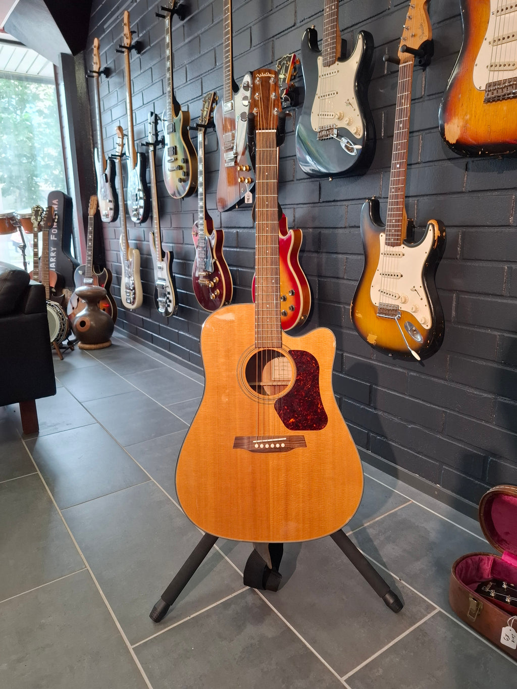 Walden CD550CE