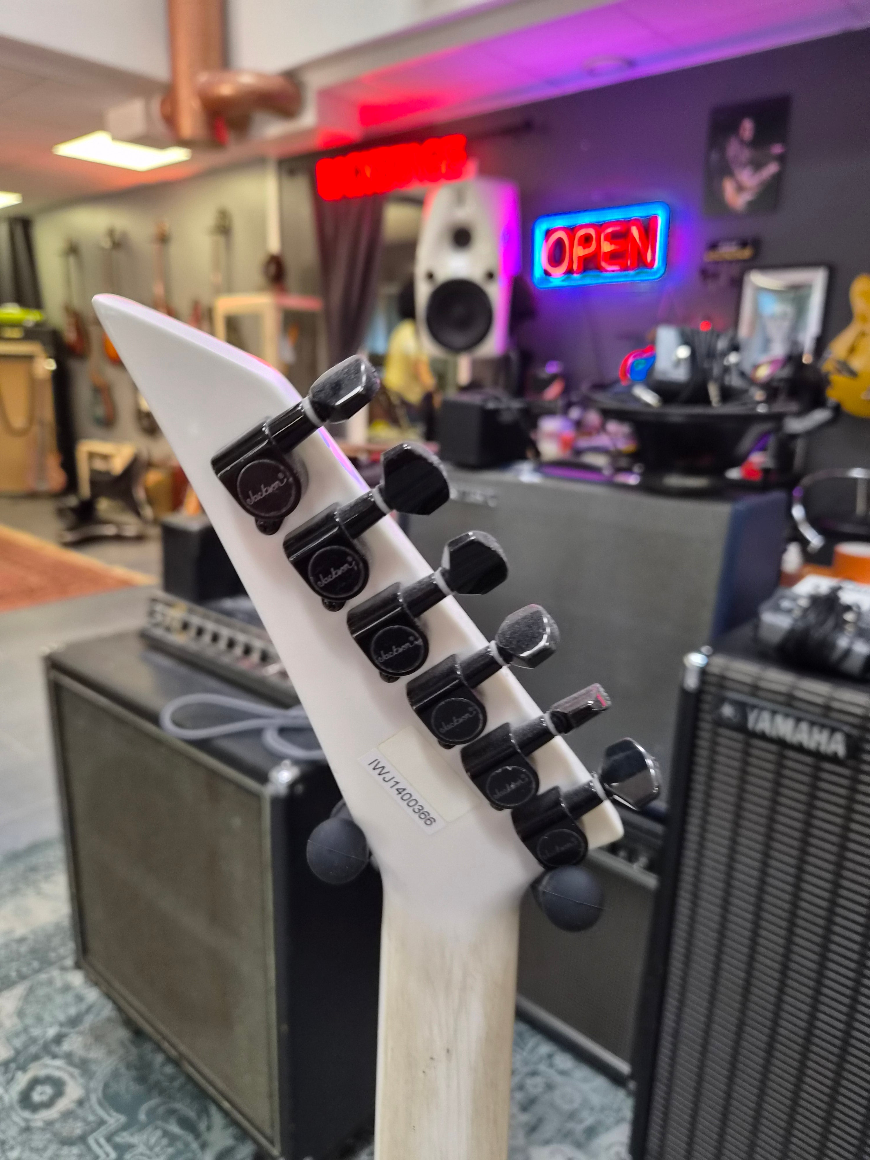 Jackson RRXMG White