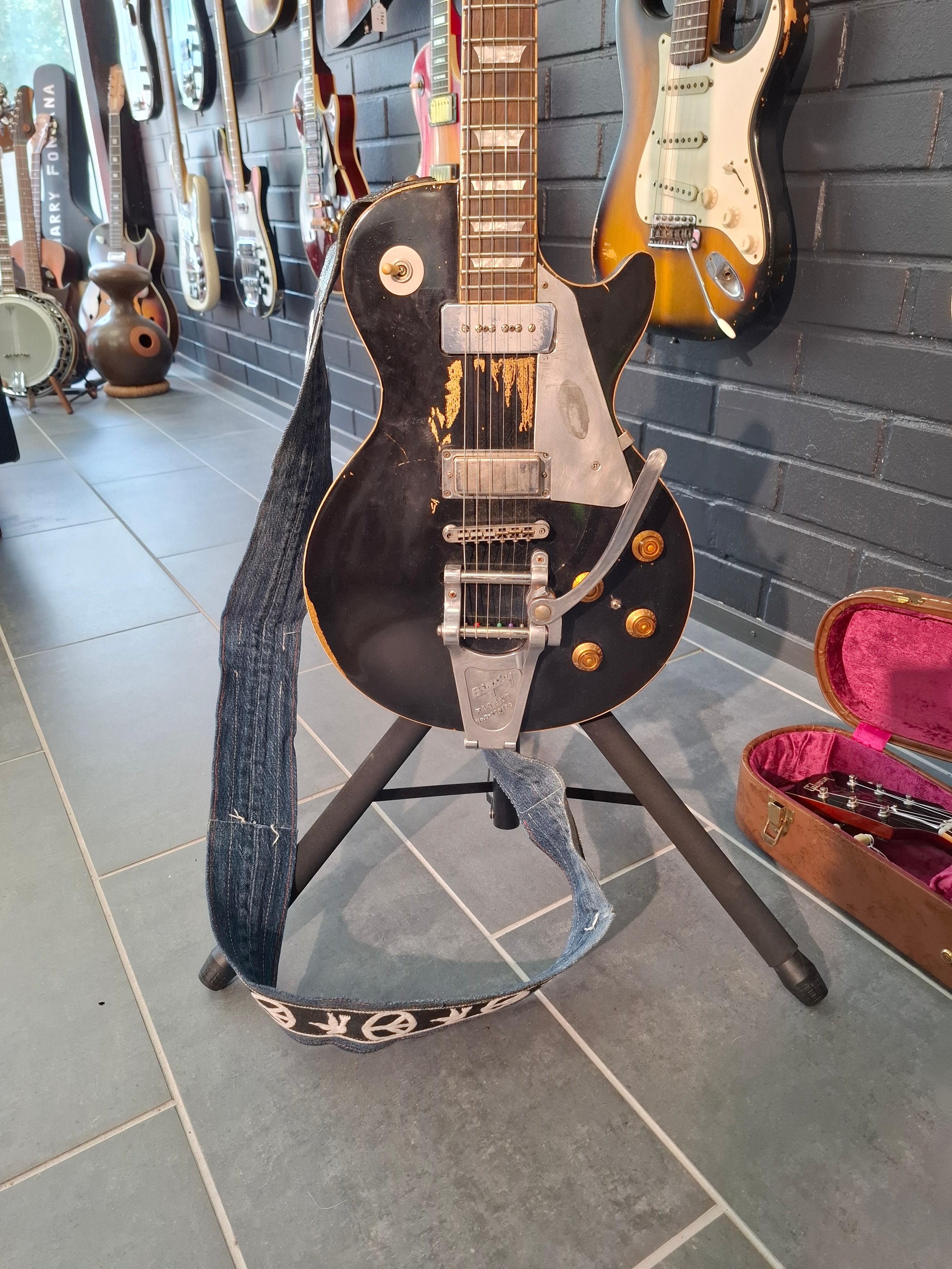 Visual Clone Guitars Neil Young Old Black Clone "Faber"