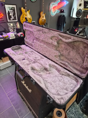 Fender Deluxe Molded Case Bass