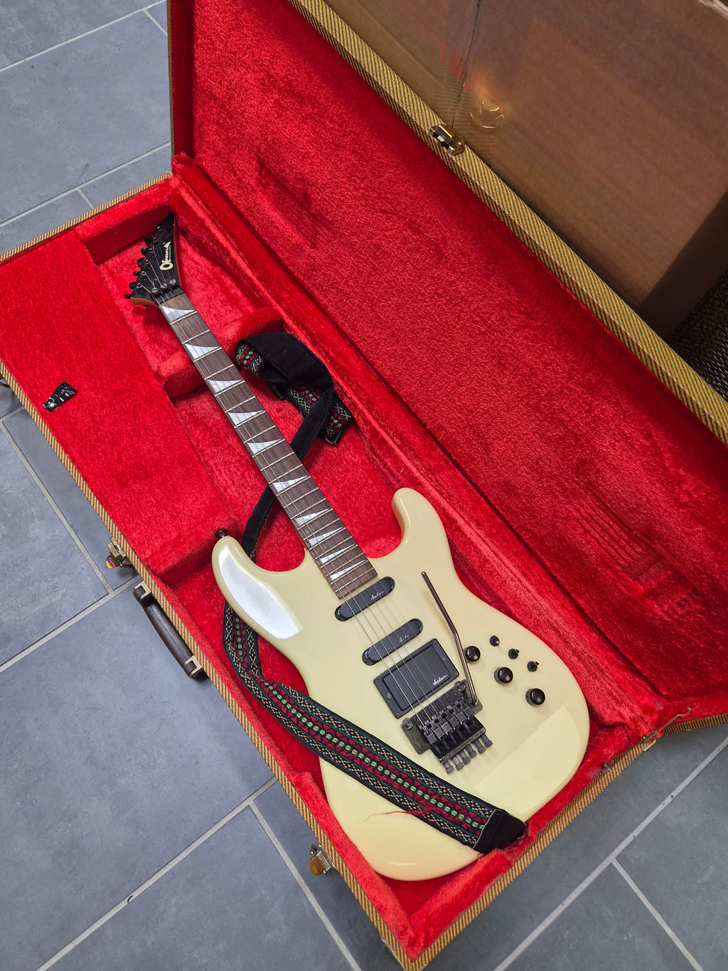 Charvel Model 4 Japan 1986