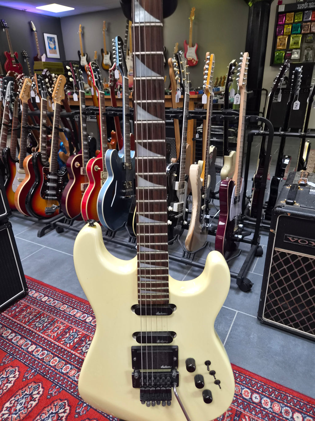 Charvel Model 4 Japan 1986